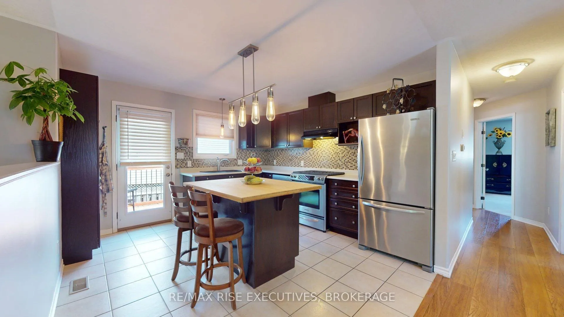 Photo 5 of 1452 Adams Avenue, Kingston, City Northwest — HOMEH