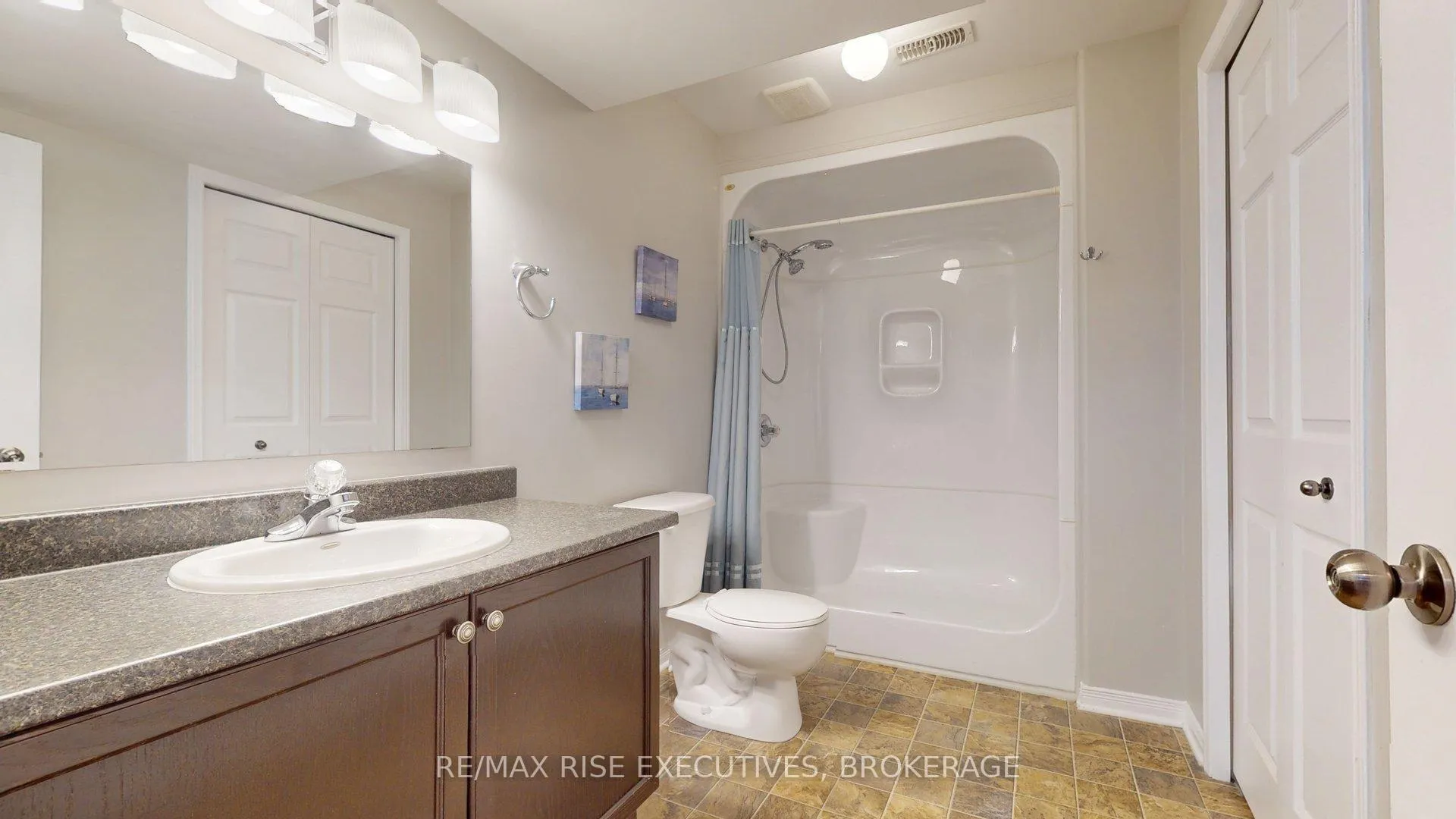 Photo 15 of 1452 Adams Avenue, Kingston, City Northwest — HOMEH