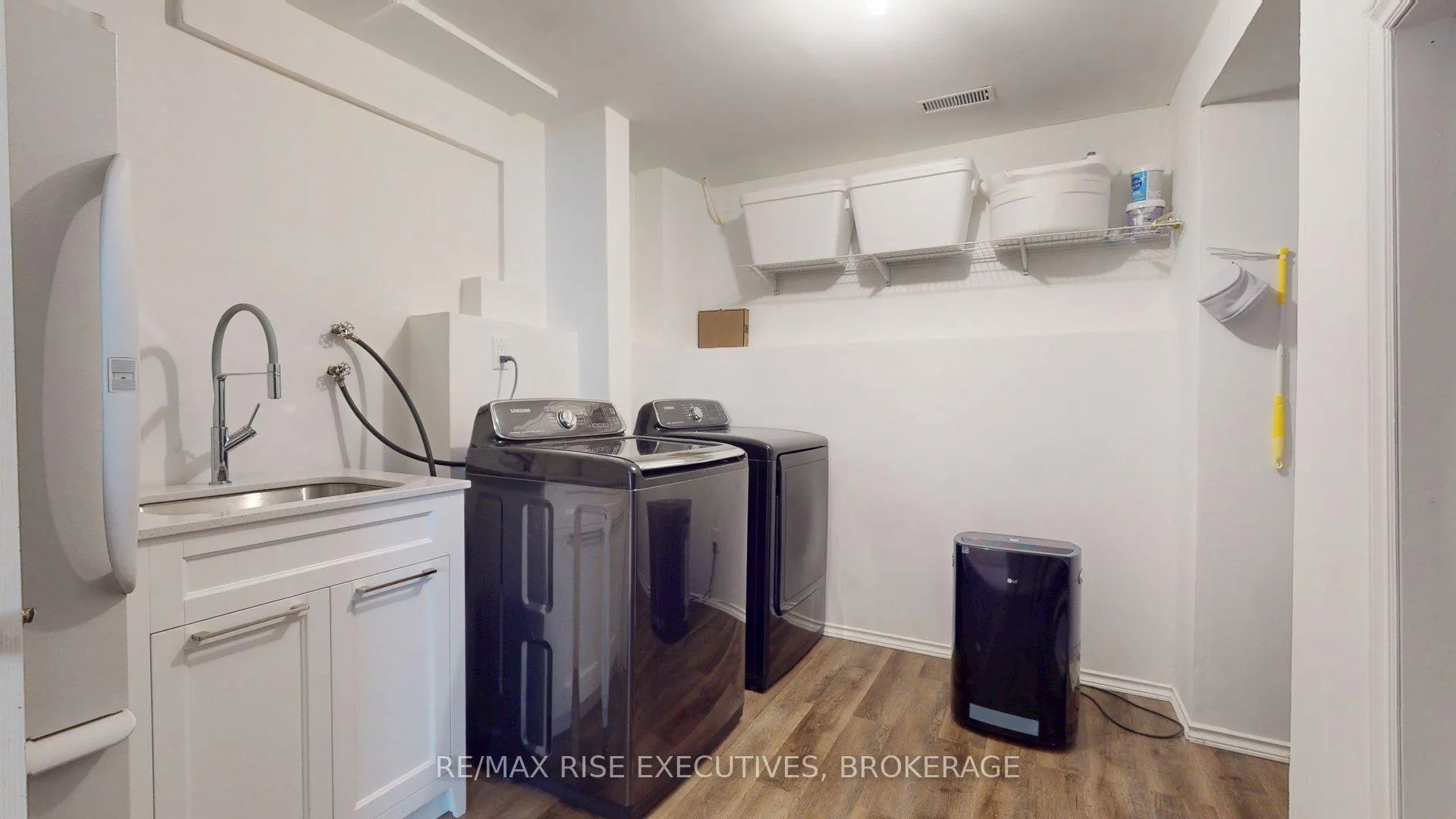 Photo 16 of 1452 Adams Avenue, Kingston, City Northwest — HOMEH