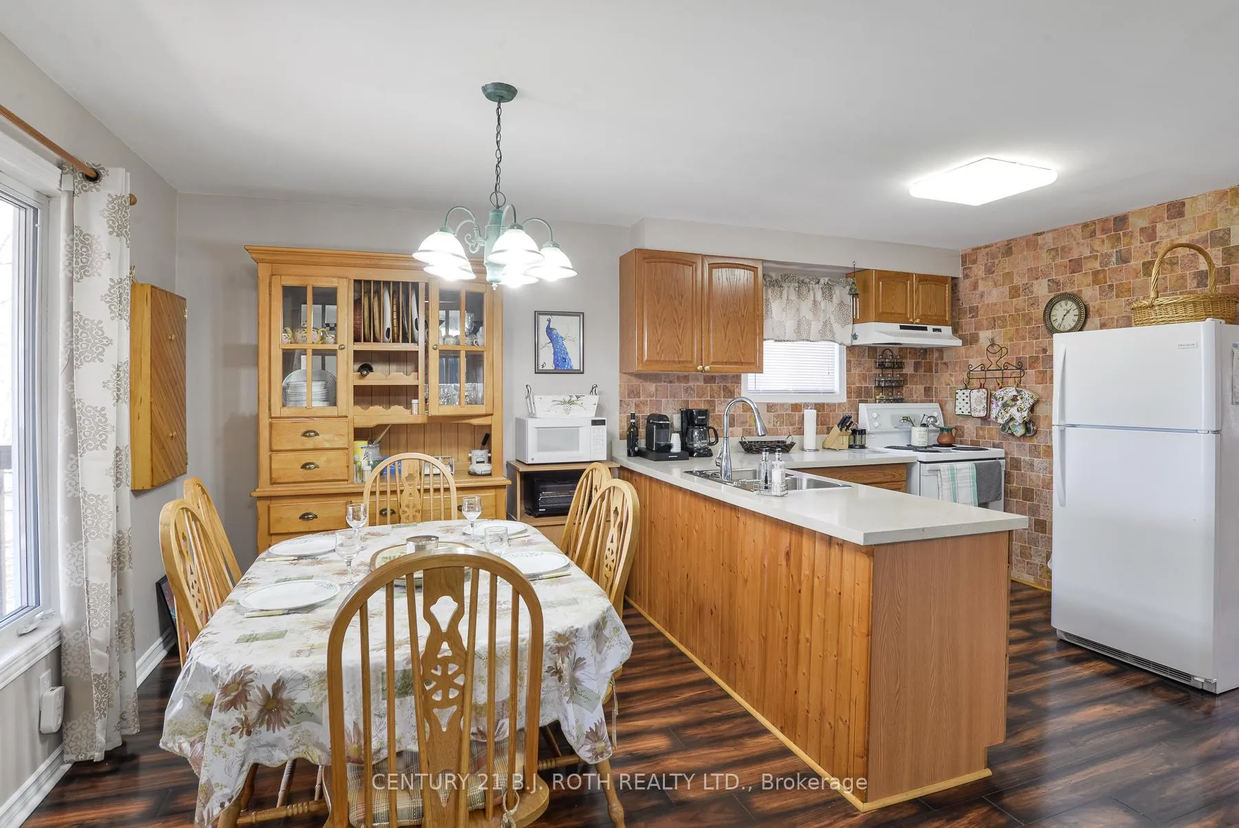 Photo 9 of 2597 Lakeshore Drive, Ramara, Rural Ramara — HOMEH