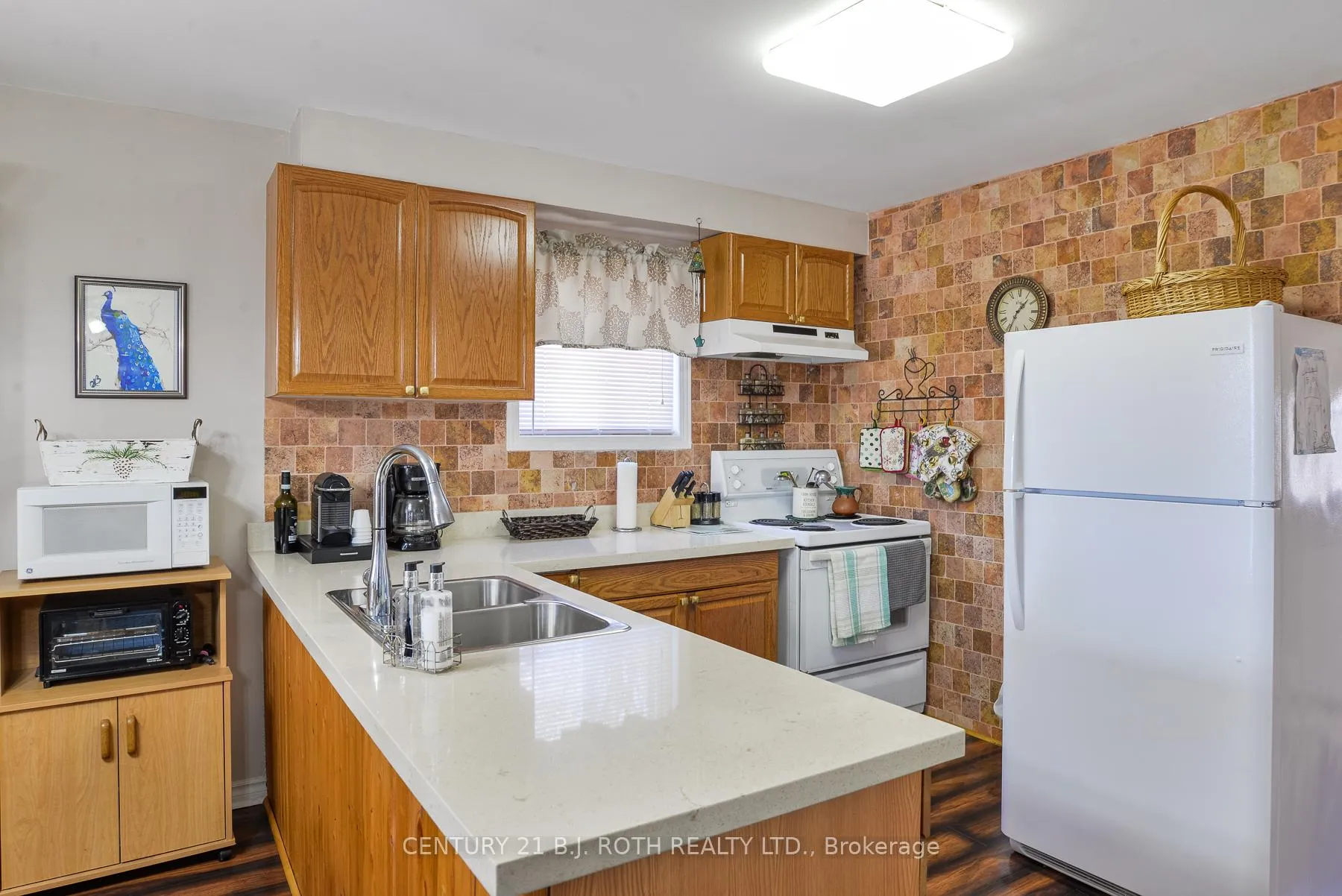 Photo 10 of 2597 Lakeshore Drive, Ramara, Rural Ramara — HOMEH