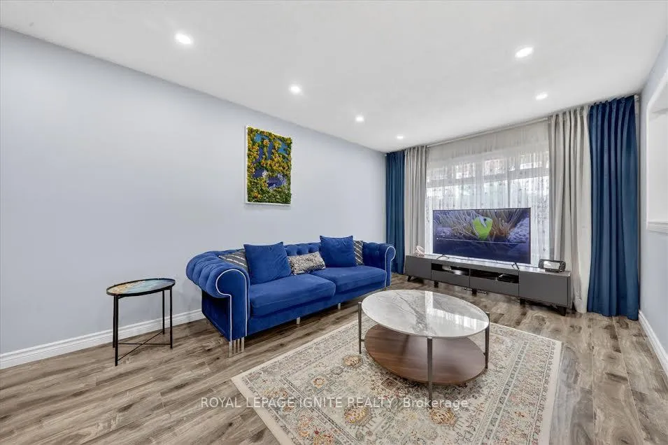 Photo 5 of 84 Chad Crescent, Scarborough, Malvern — HOMEH