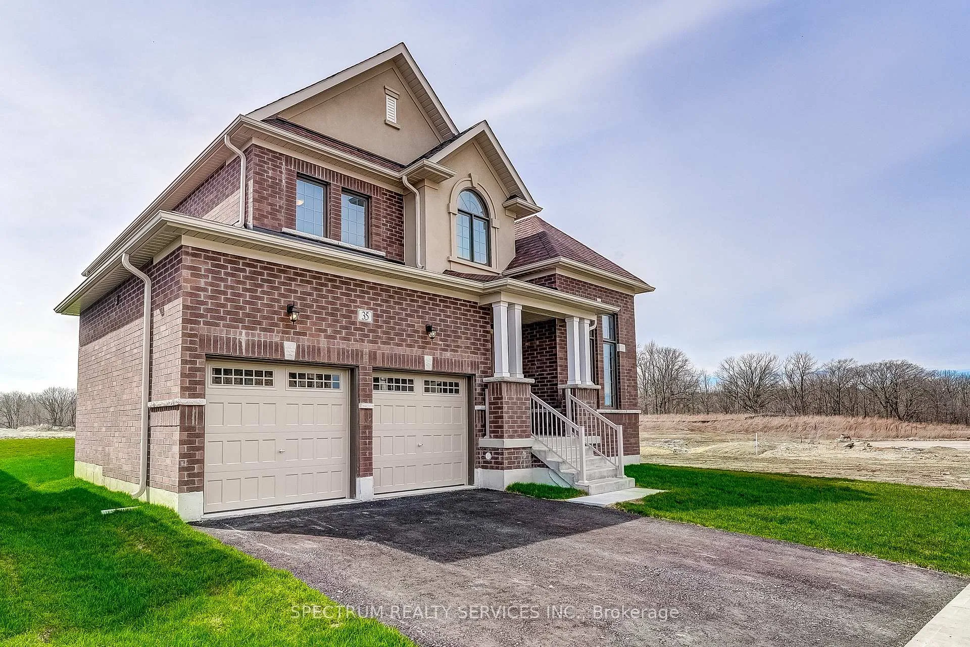 Photo 2 of 35 Dore Drive, Brantford — HOMEH