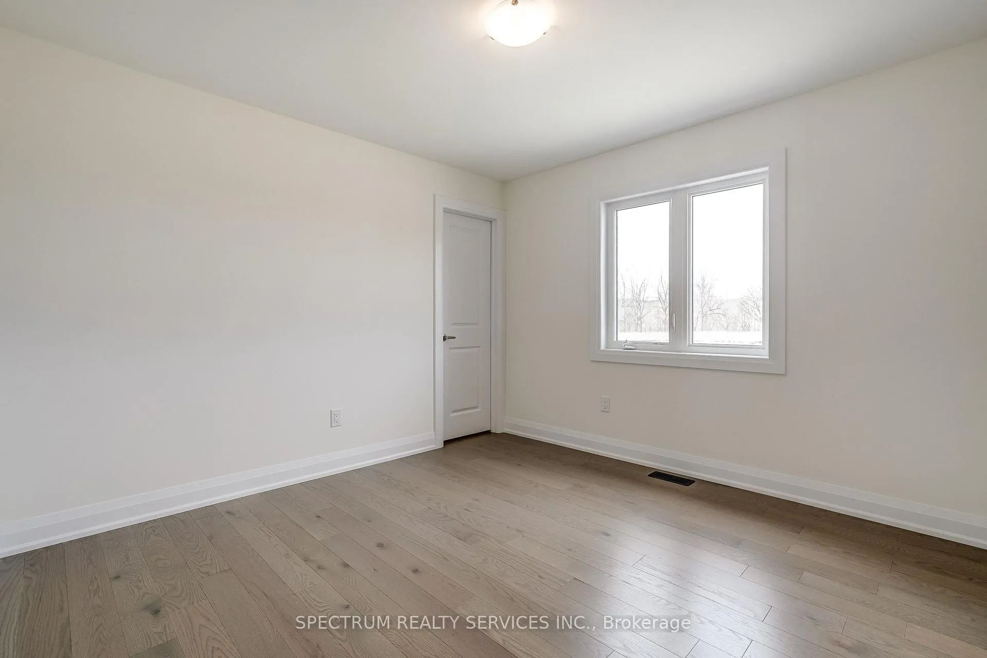 Photo 30 of 35 Dore Drive, Brantford — HOMEH