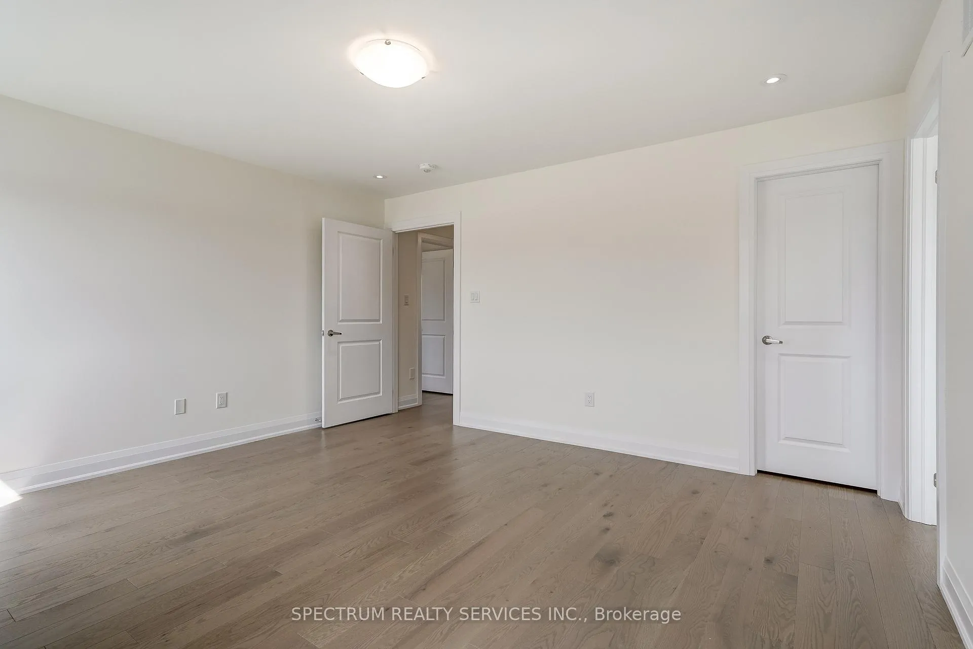 Photo 34 of 35 Dore Drive, Brantford — HOMEH