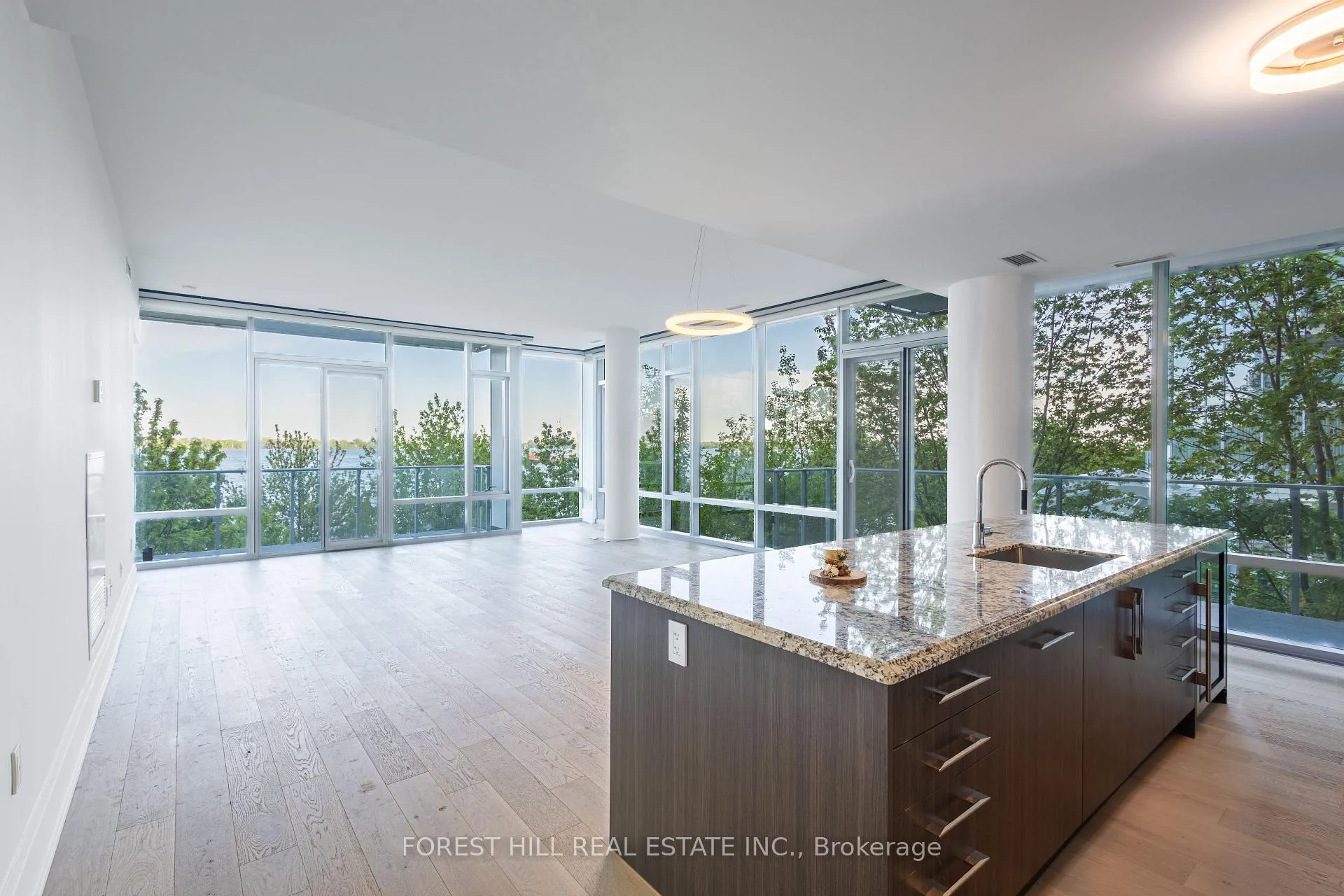 Photo 2 of Unit 313, 39 Queens Quay E, Toronto, Waterfront Communities — HOMEH