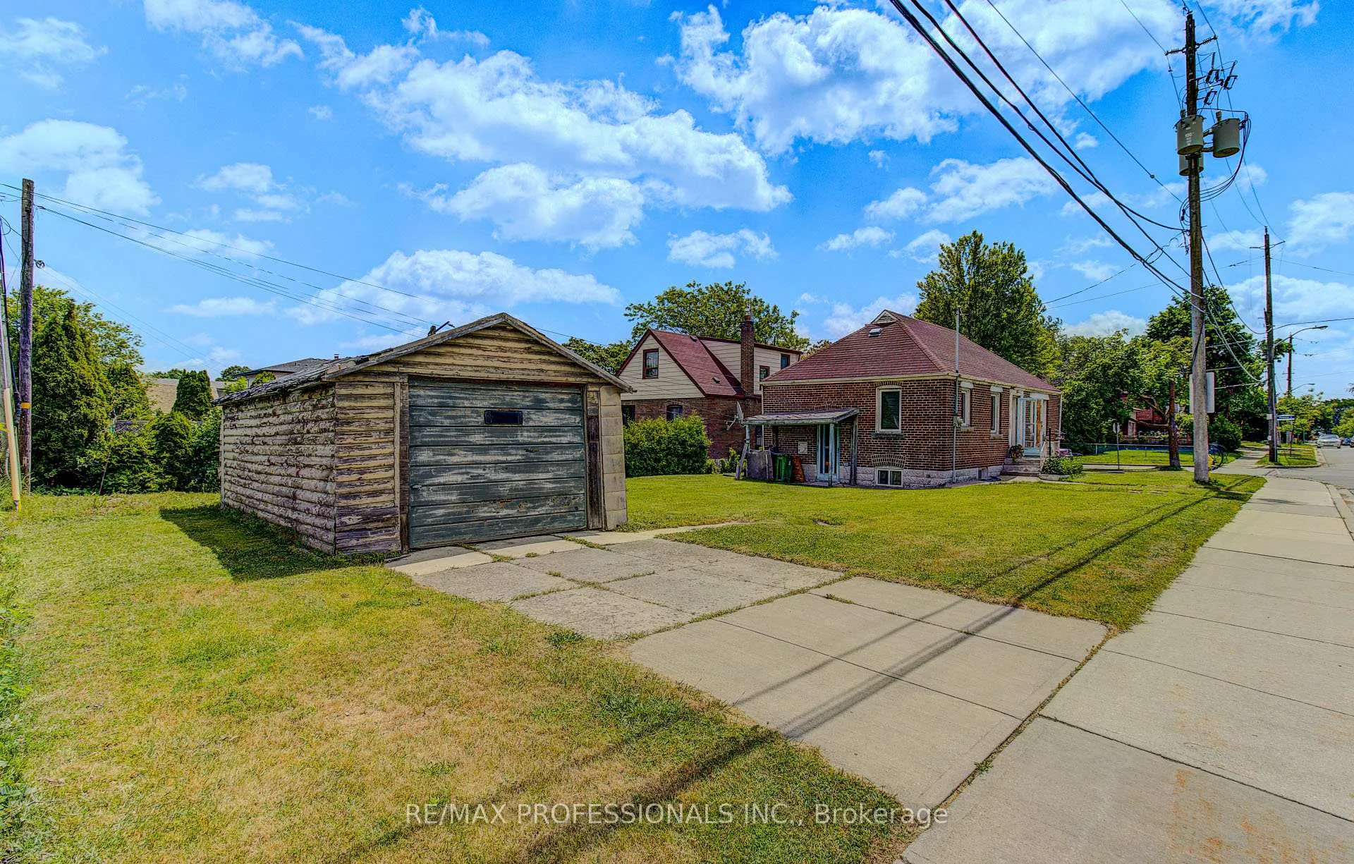 Photo 6 of 414 Melrose Street, Etobicoke, Mimico — HOMEH