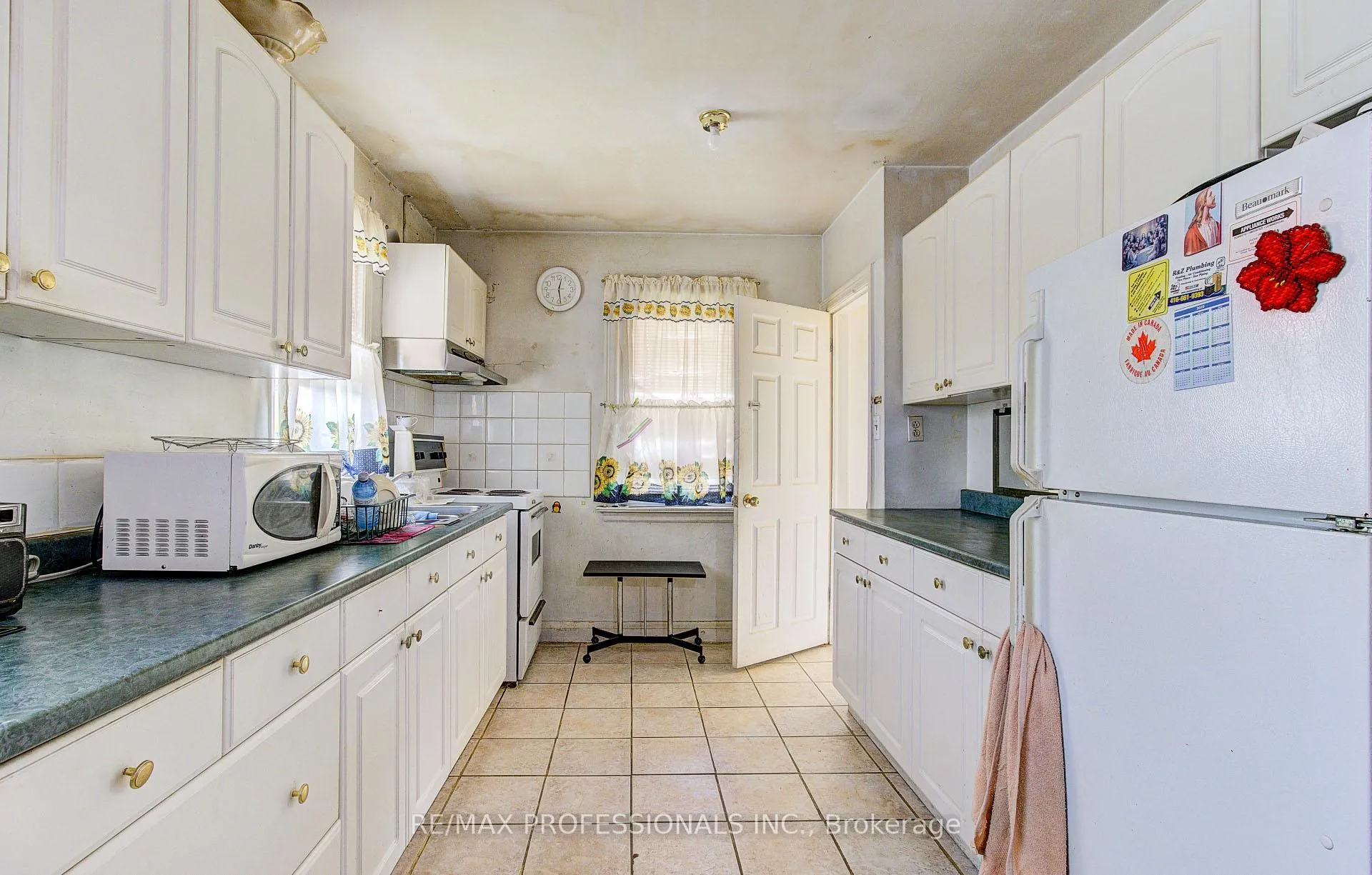 Photo 15 of 414 Melrose Street, Etobicoke, Mimico — HOMEH