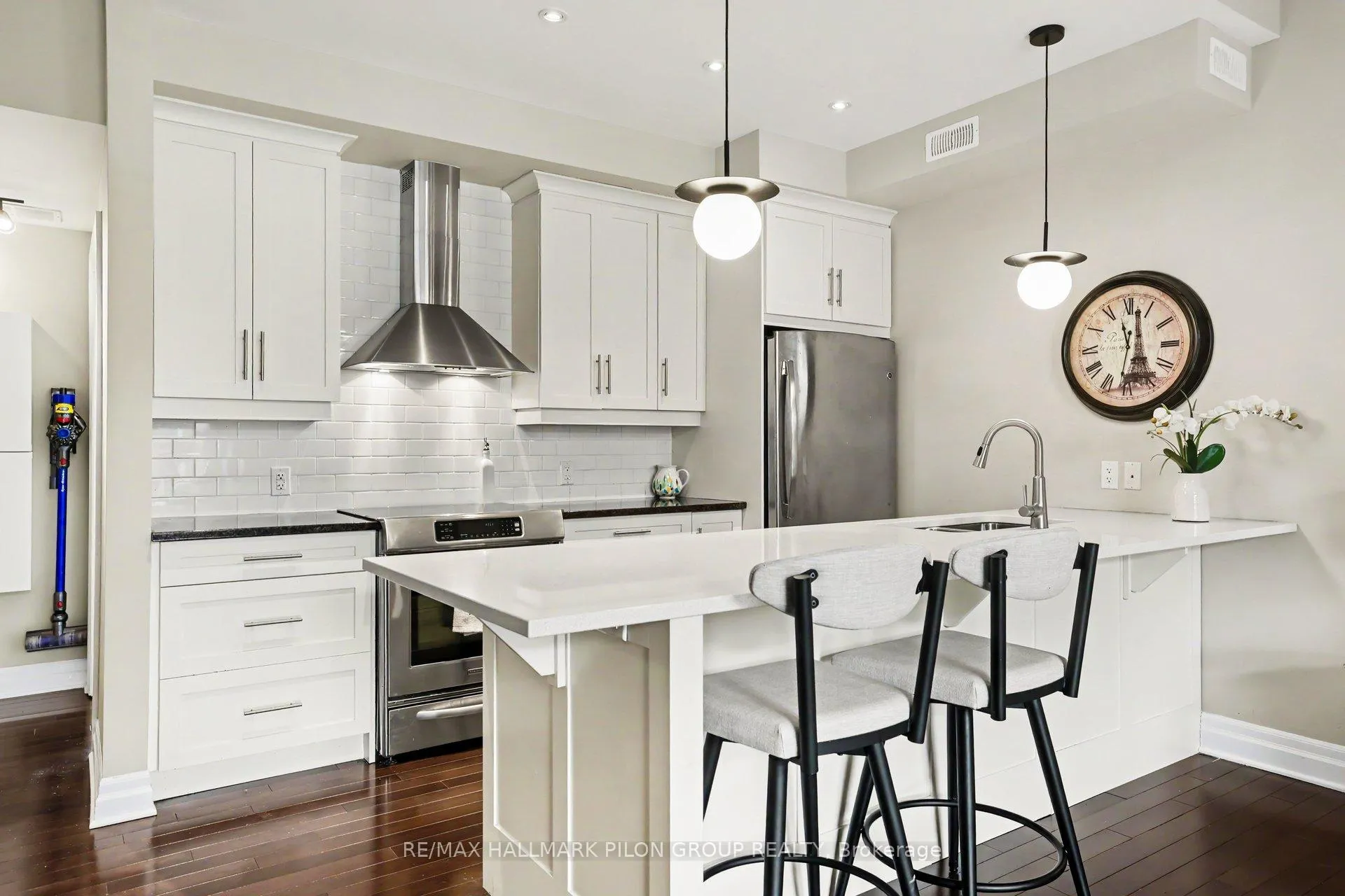 Photo 8 of 44 Meach Private, Ottawa, Stittsville (South) — HOMEH