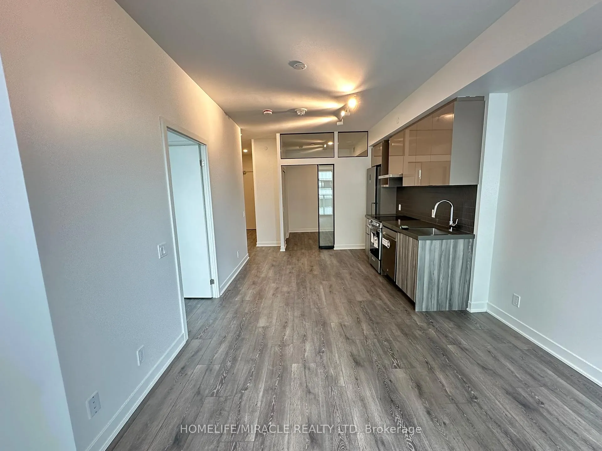 Photo 16 of Unit 1003, 10 Flavelle Trail, Vaughan, Steeles West Industrial — HOMEH