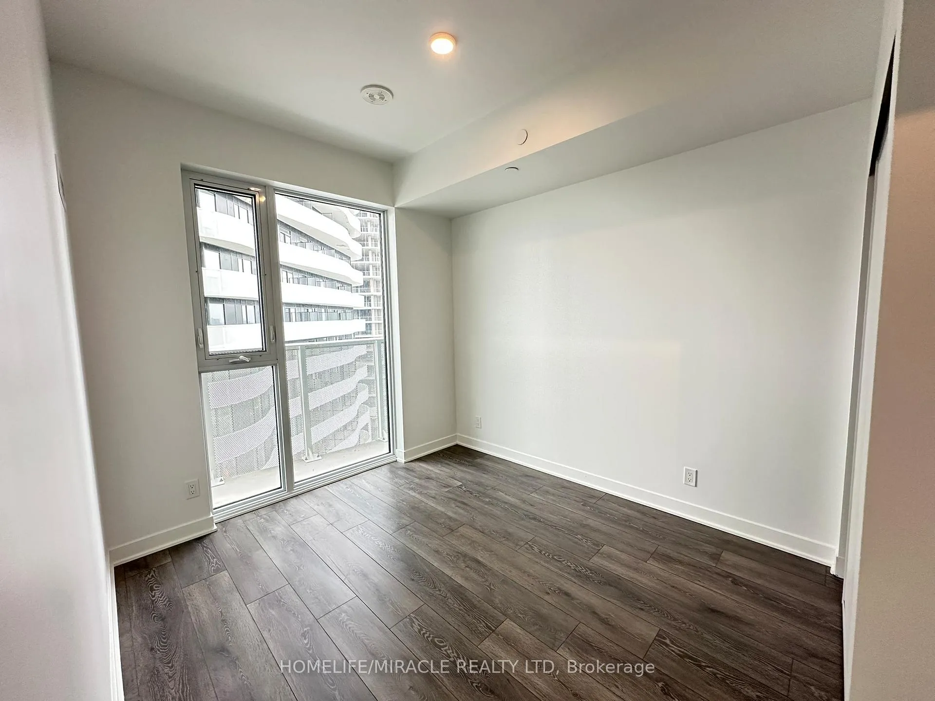Photo 18 of Unit 1003, 10 Flavelle Trail, Vaughan, Steeles West Industrial — HOMEH