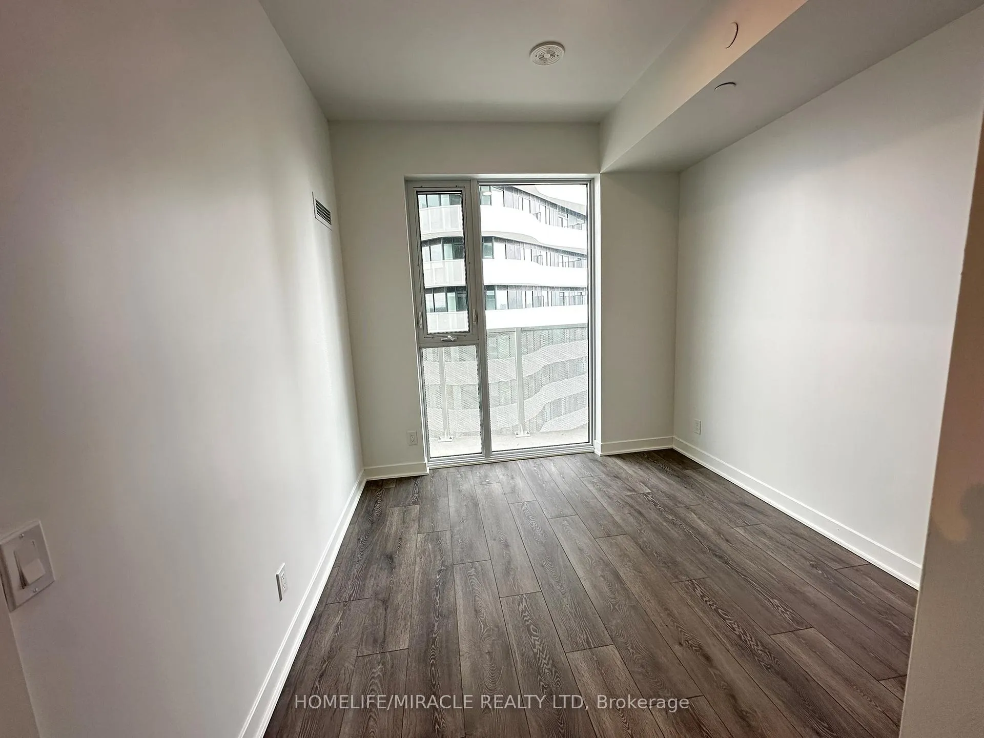 Photo 19 of Unit 1003, 10 Flavelle Trail, Vaughan, Steeles West Industrial — HOMEH