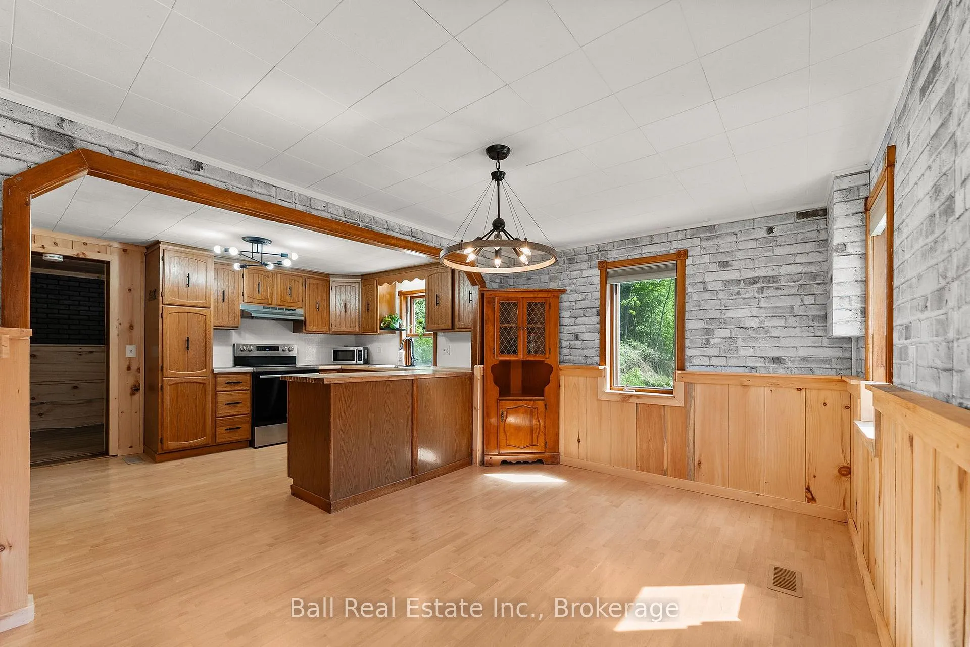 Photo 13 of 192 Monck Street, Bancroft, Bancroft Ward — HOMEH