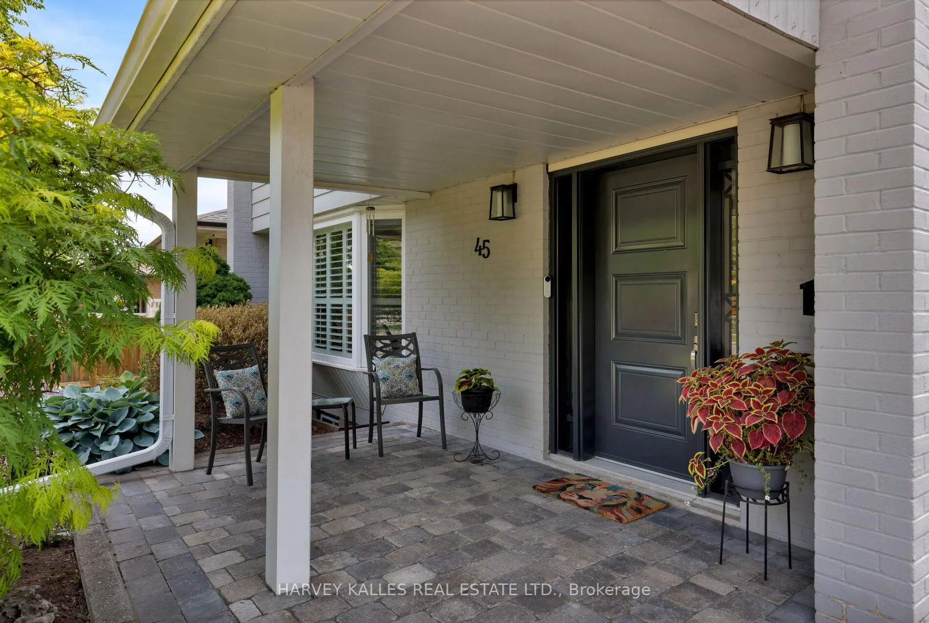 Photo 4 of 45 Ashfield Drive, Etobicoke, Eringate-Centennial-West Deane — HOMEH