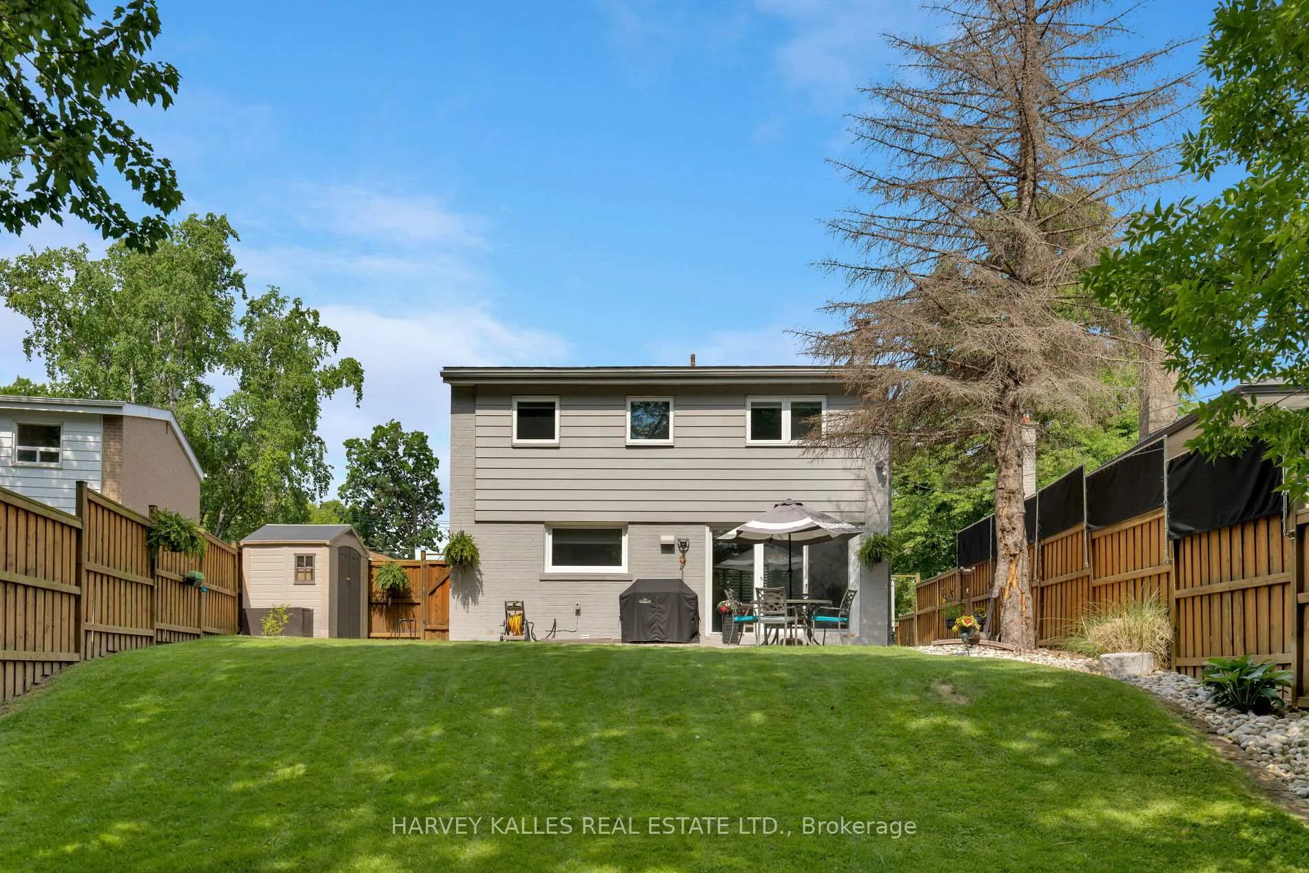 Photo 24 of 45 Ashfield Drive, Etobicoke, Eringate-Centennial-West Deane — HOMEH