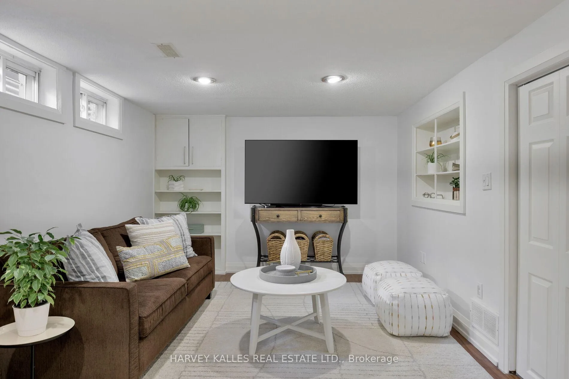 Photo 46 of 45 Ashfield Drive, Etobicoke, Eringate-Centennial-West Deane — HOMEH