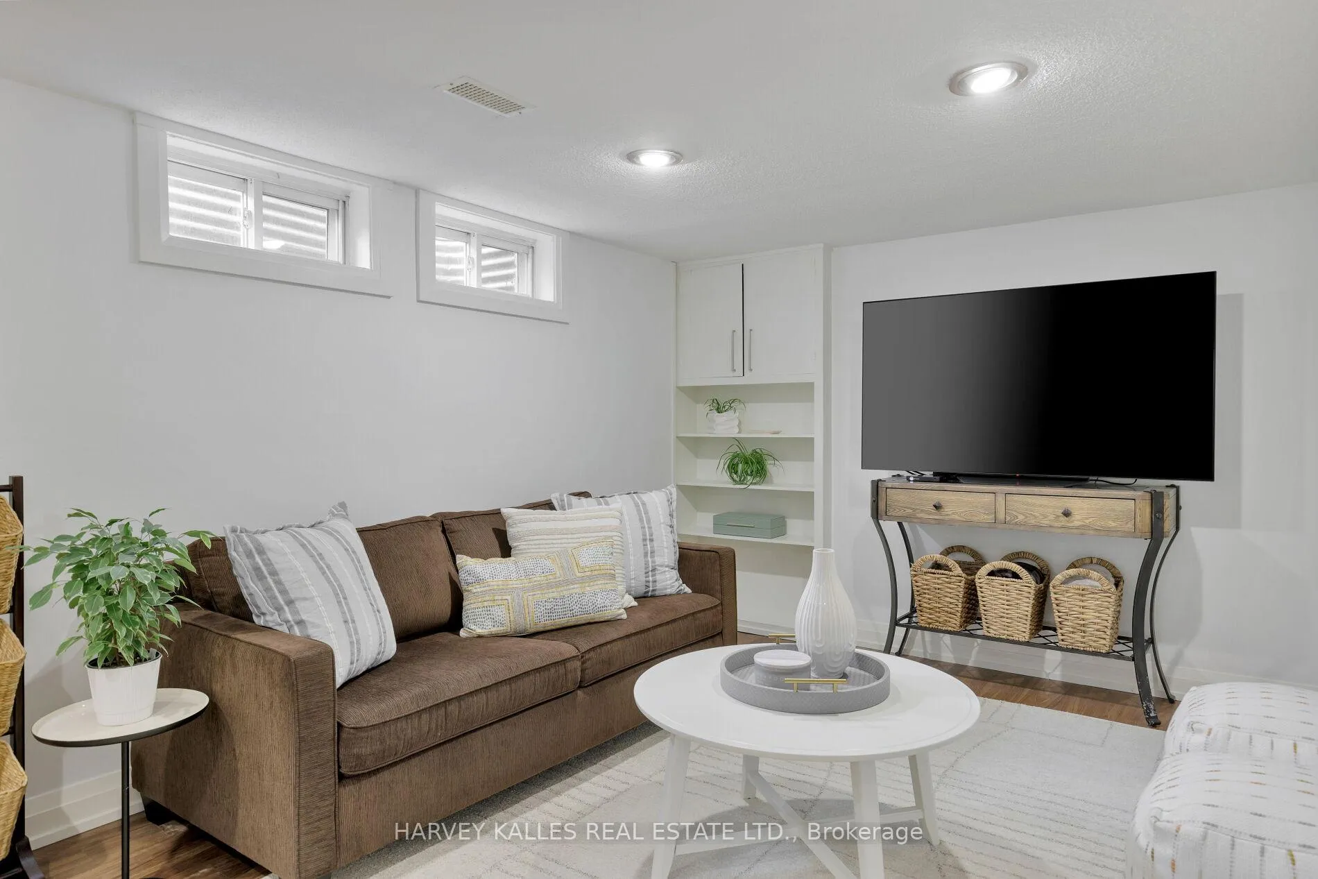 Photo 47 of 45 Ashfield Drive, Etobicoke, Eringate-Centennial-West Deane — HOMEH