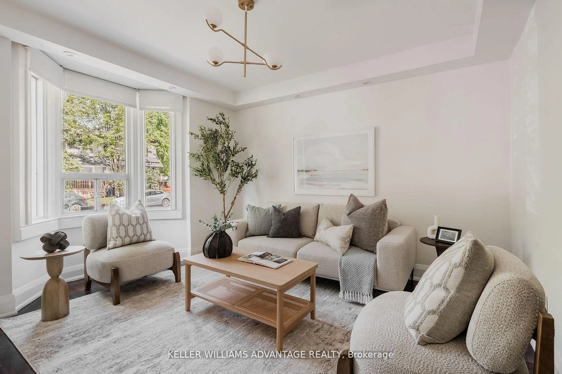Photo 5 of 129 Woodfield Road, Toronto, Greenwood-Coxwell — HOMEH
