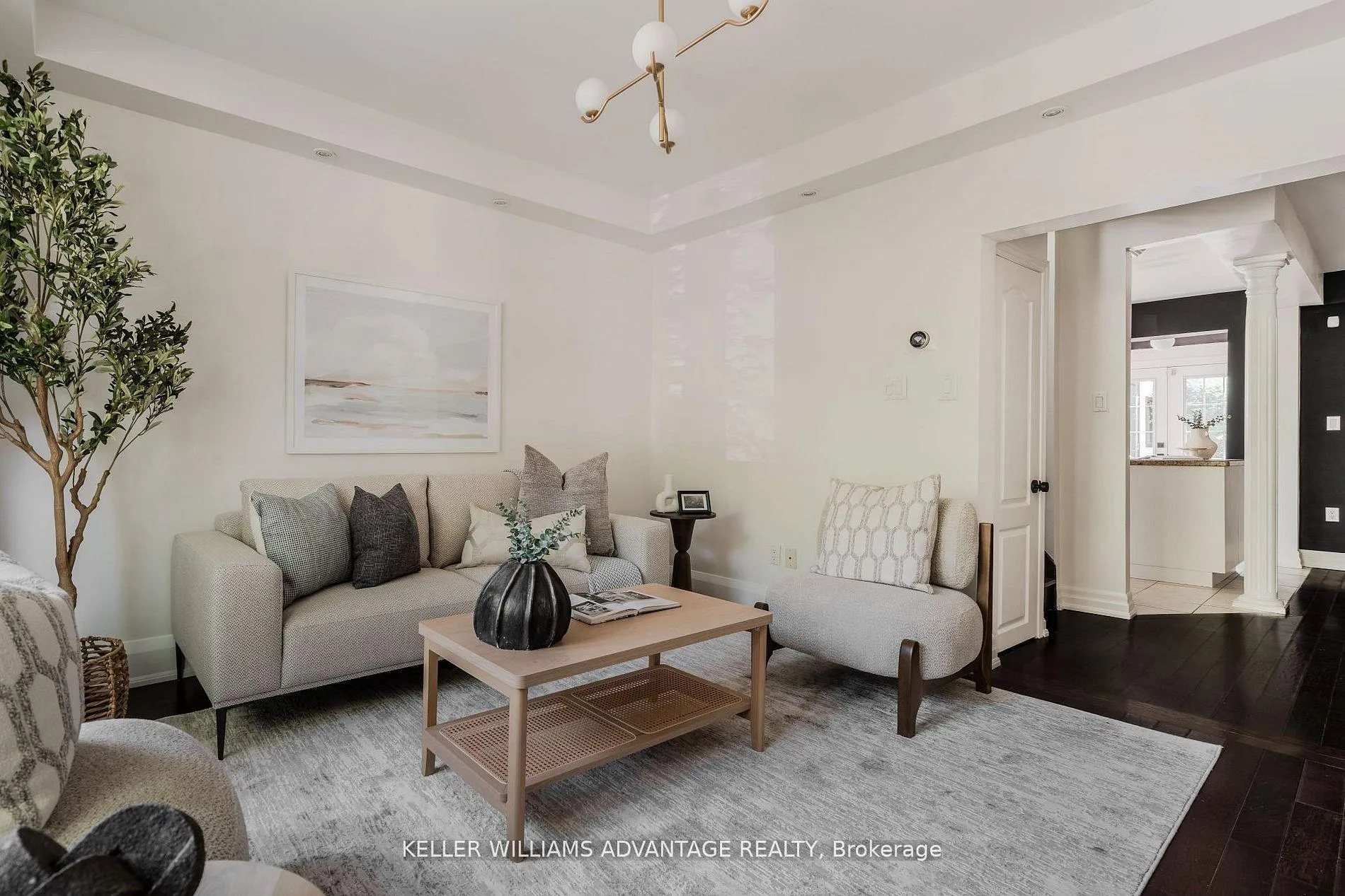 Photo 7 of 129 Woodfield Road, Toronto, Greenwood-Coxwell — HOMEH