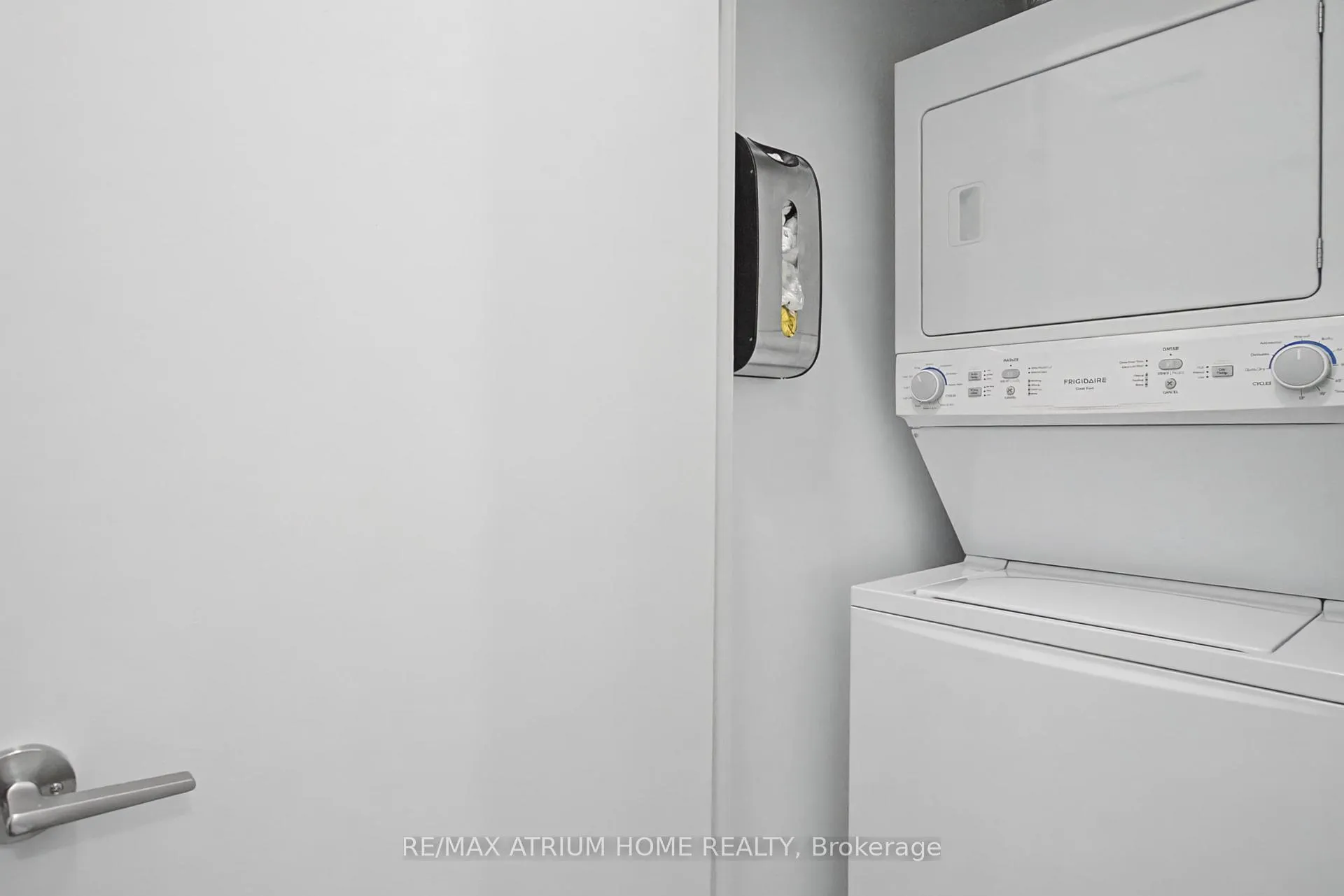 Photo 7 of Unit 702, 1480 Bayly Street, Pickering, Bay Ridges — HOMEH