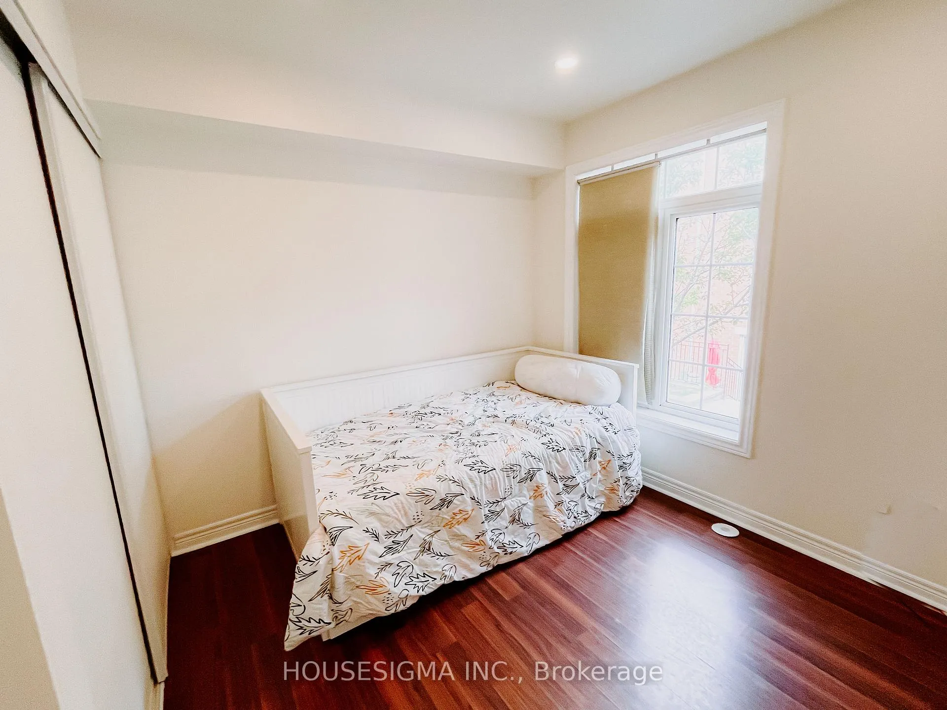 Photo 8 of Unit 114, 870 Jane Street, Toronto, Rockcliffe-Smythe — HOMEH