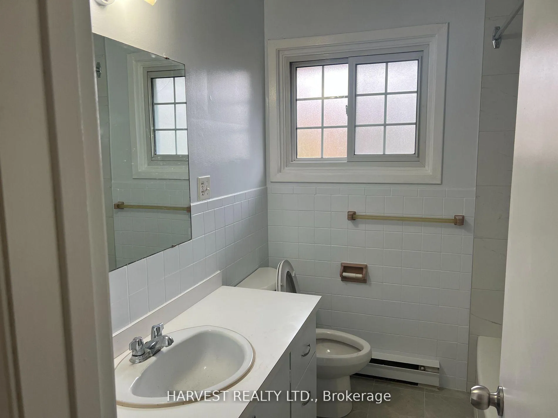 Photo 9 of 326 Surrey Drive, Oshawa, Eastdale — HOMEH