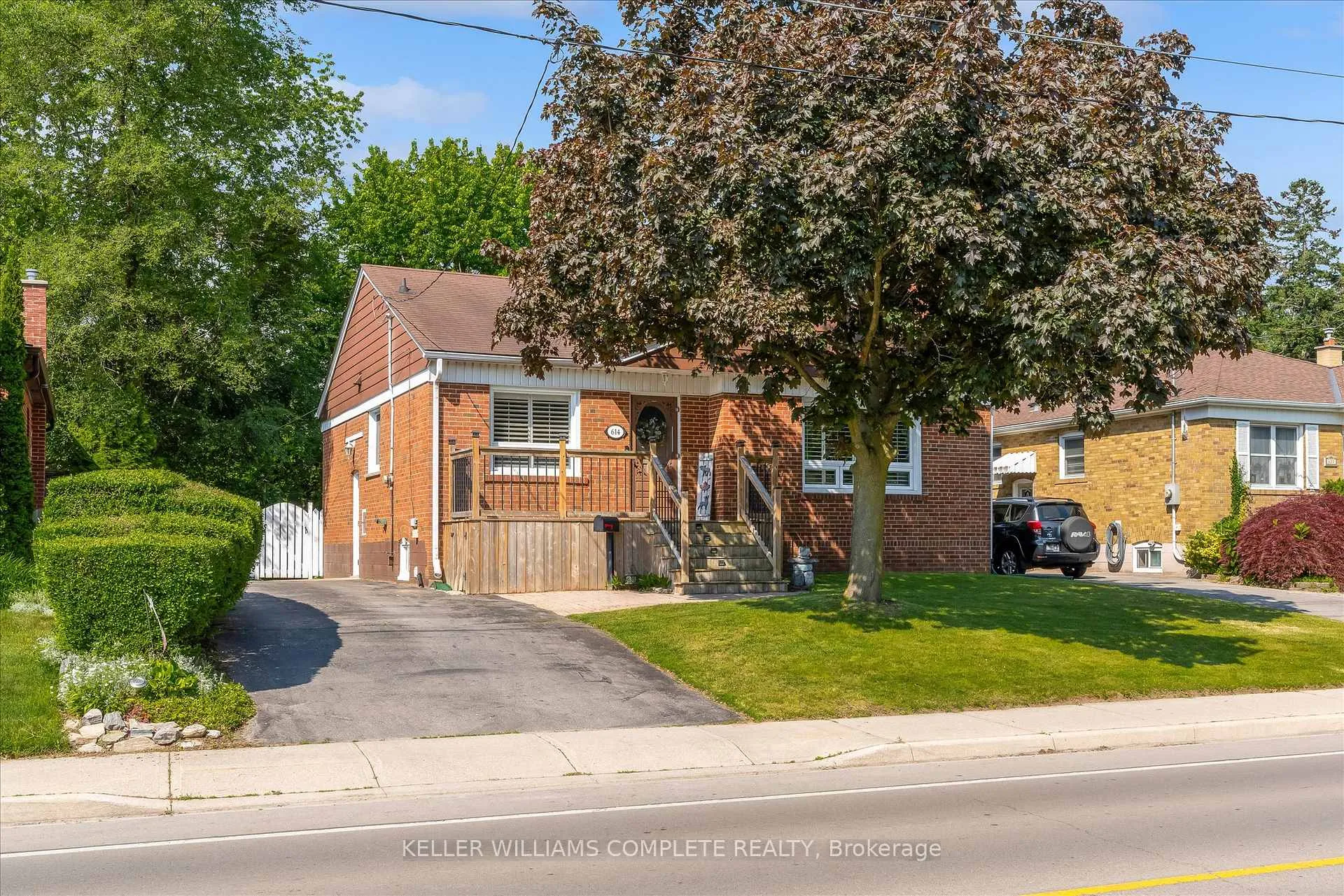 Photo 2 of 614 Drury Lane, Burlington, Brant — HOMEH