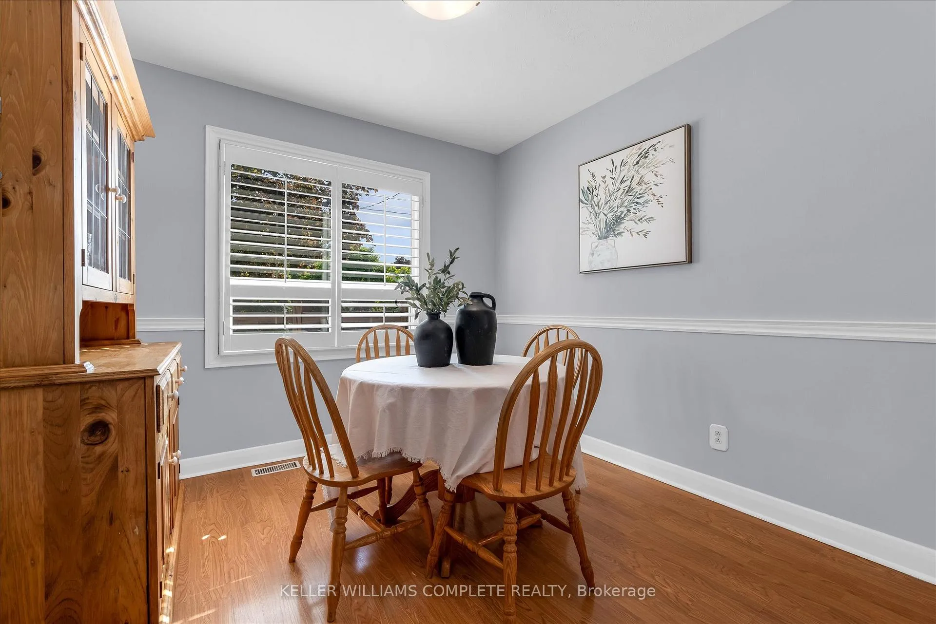 Photo 4 of 614 Drury Lane, Burlington, Brant — HOMEH
