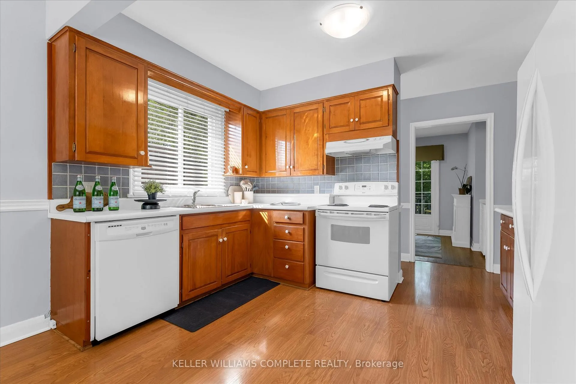 Photo 6 of 614 Drury Lane, Burlington, Brant — HOMEH