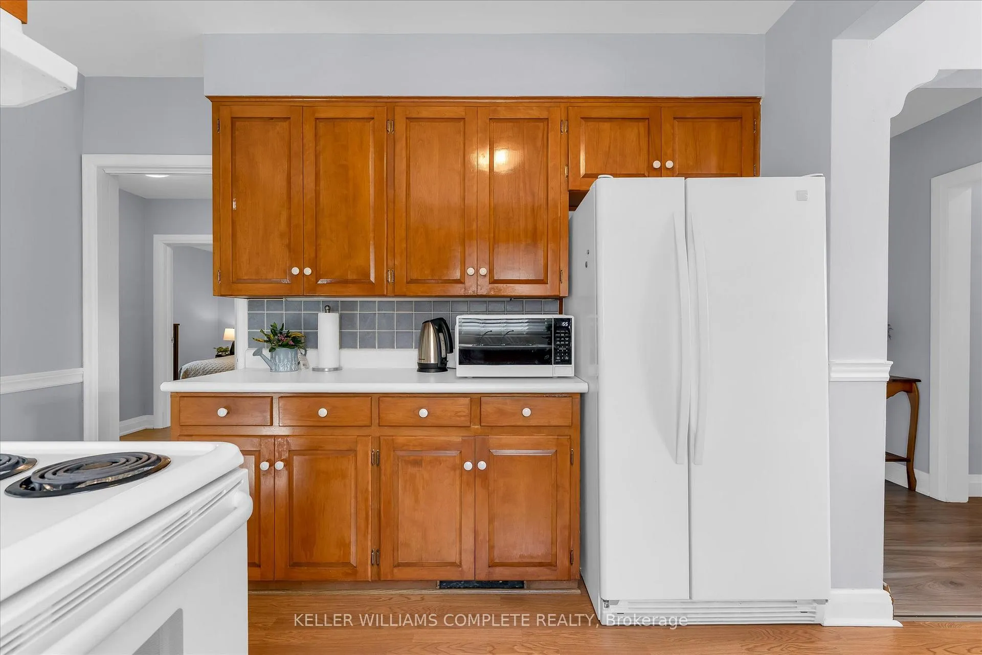 Photo 8 of 614 Drury Lane, Burlington, Brant — HOMEH