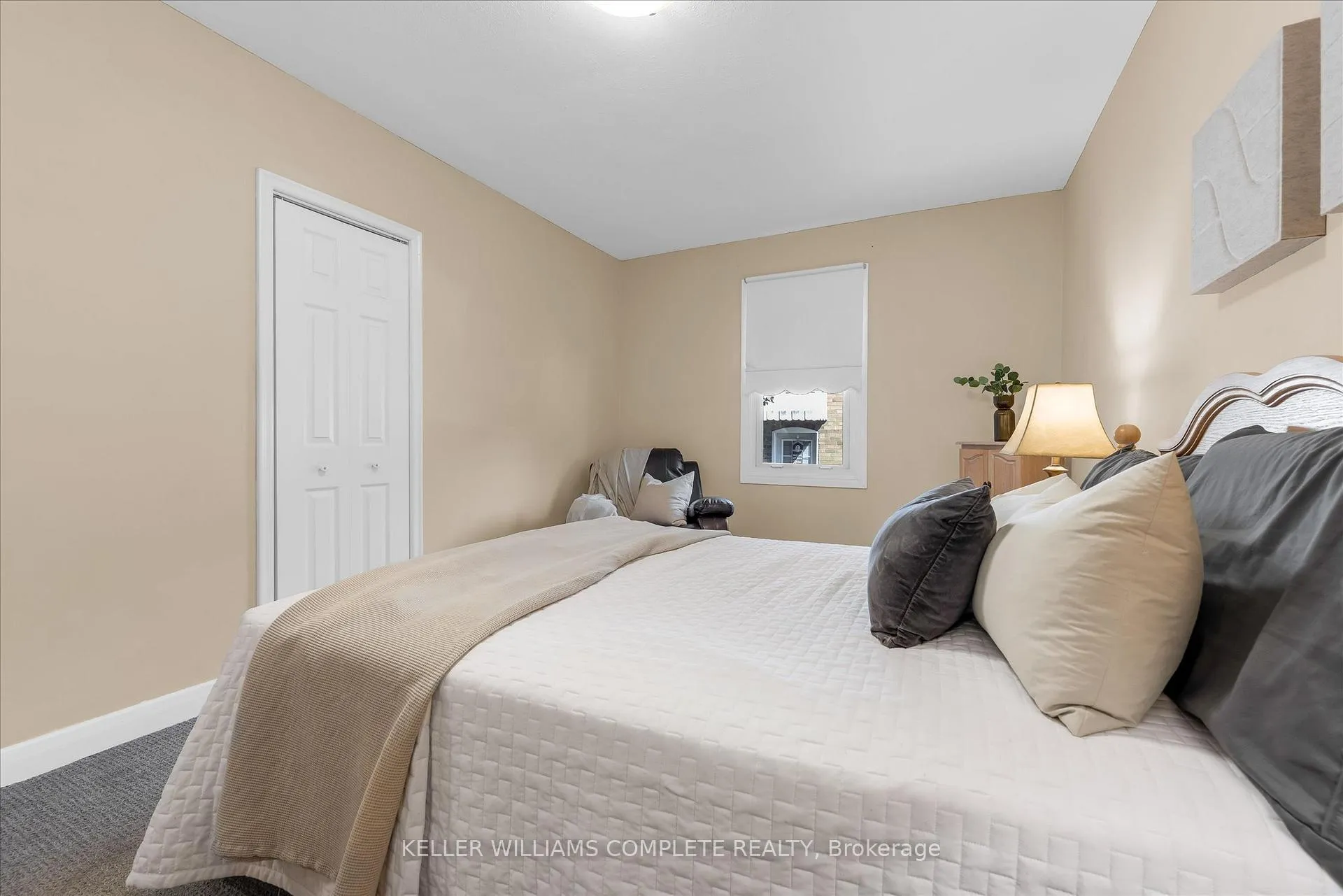 Photo 13 of 614 Drury Lane, Burlington, Brant — HOMEH