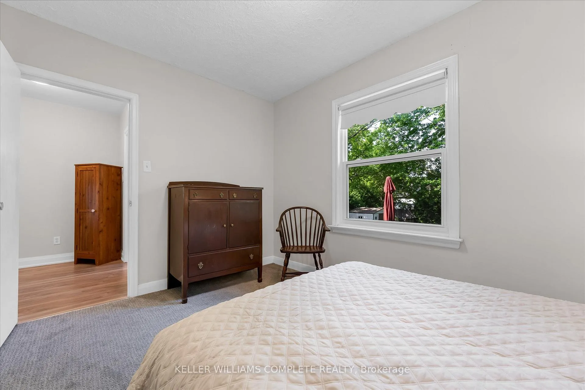 Photo 15 of 614 Drury Lane, Burlington, Brant — HOMEH