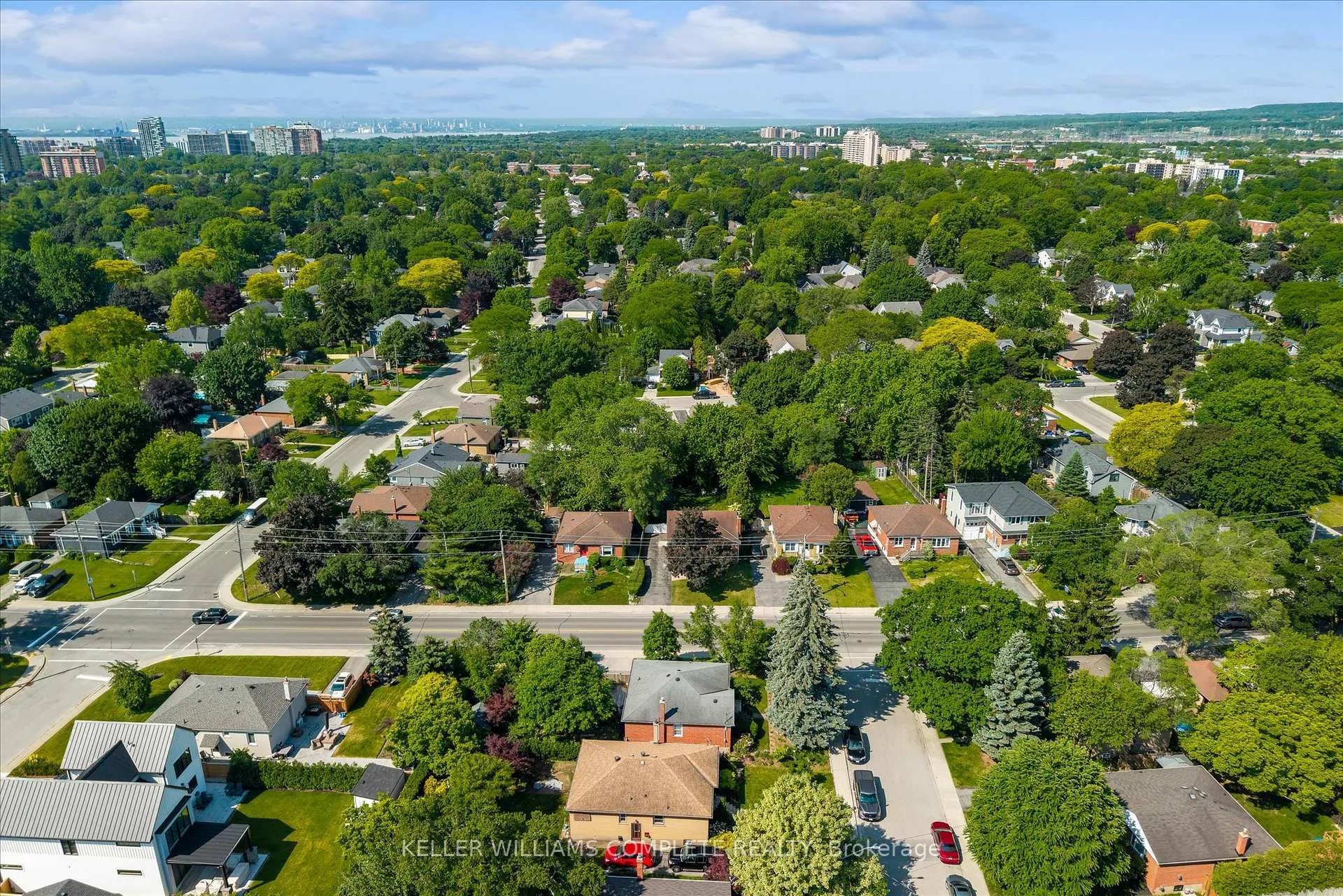 Photo 38 of 614 Drury Lane, Burlington, Brant — HOMEH