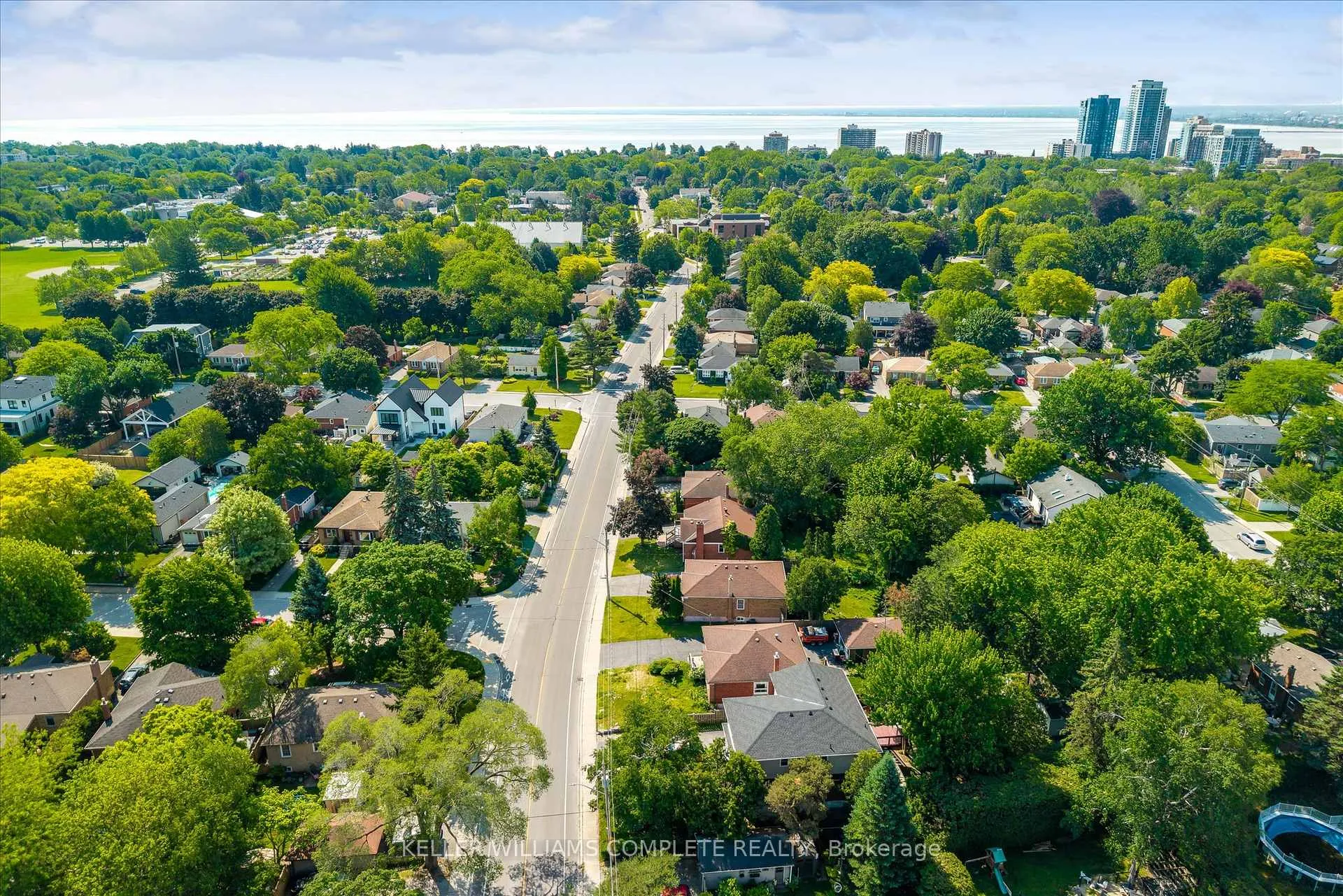Photo 41 of 614 Drury Lane, Burlington, Brant — HOMEH
