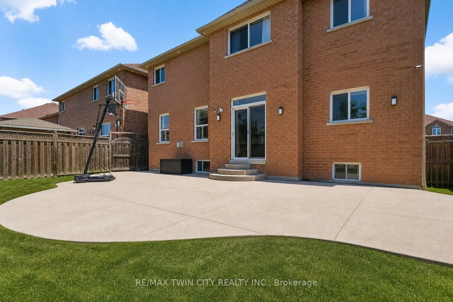 Photo 41 of 6 Canarygrass Drive, Brampton, Sandringham-Wellington — HOMEH