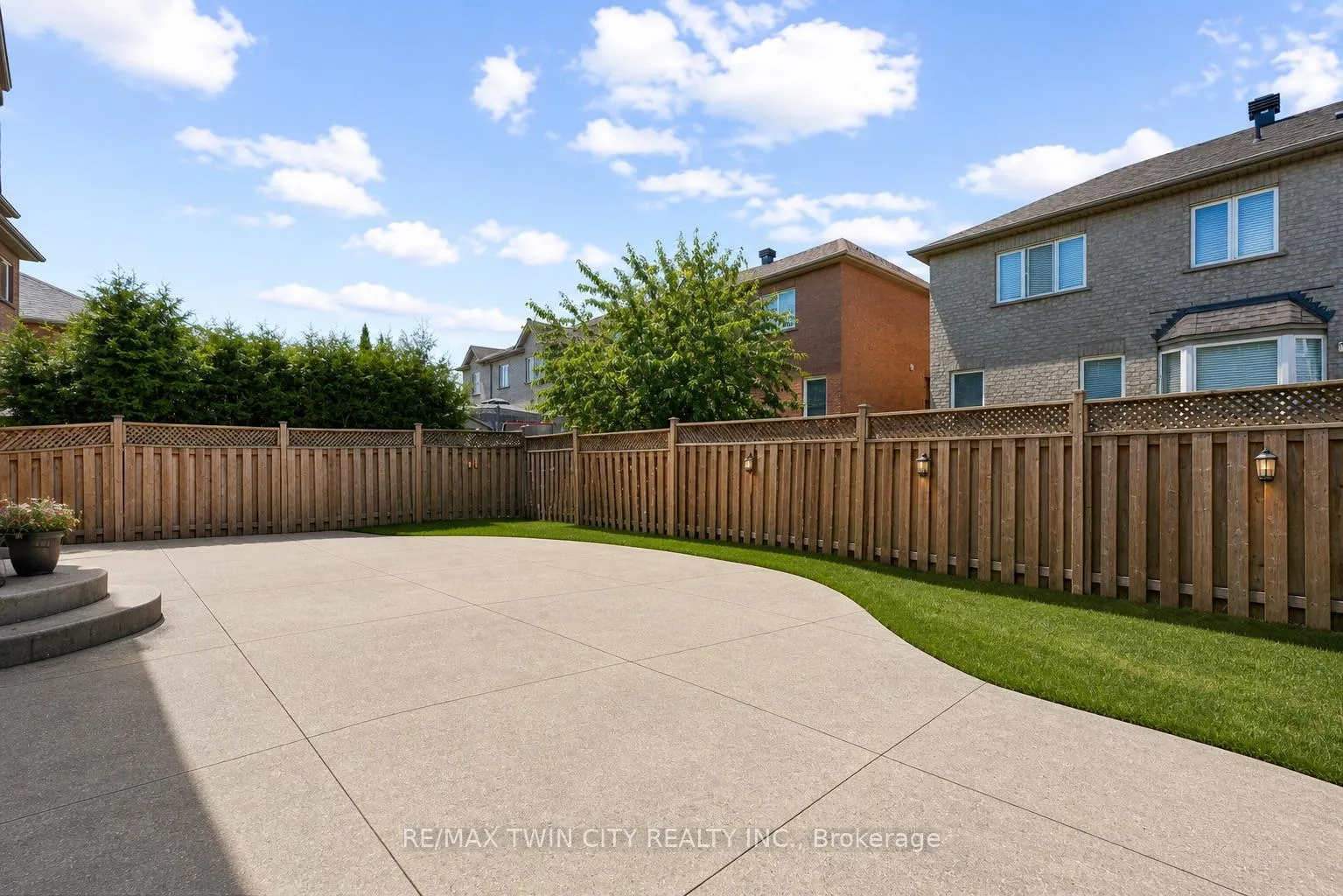 Photo 42 of 6 Canarygrass Drive, Brampton, Sandringham-Wellington — HOMEH