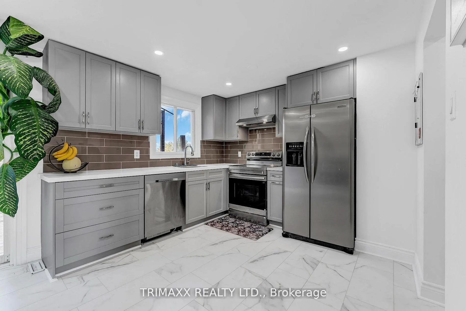 Photo 13 of 103 Robin Court, Barrie, Cundles East — HOMEH