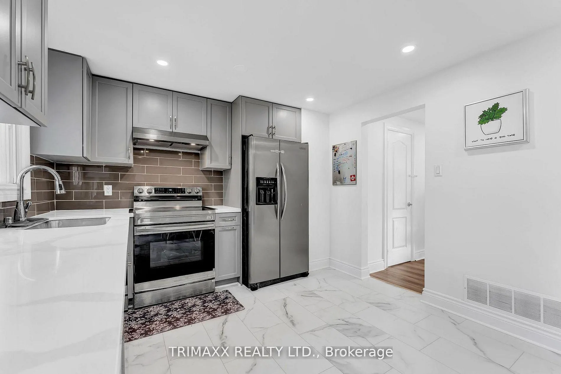 Photo 14 of 103 Robin Court, Barrie, Cundles East — HOMEH