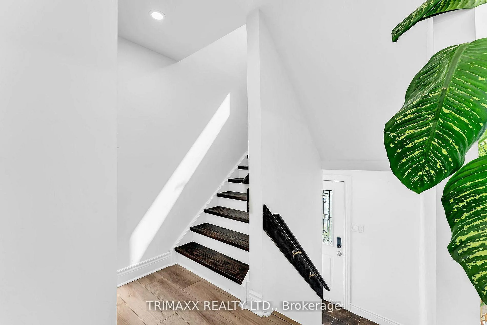 Photo 17 of 103 Robin Court, Barrie, Cundles East — HOMEH