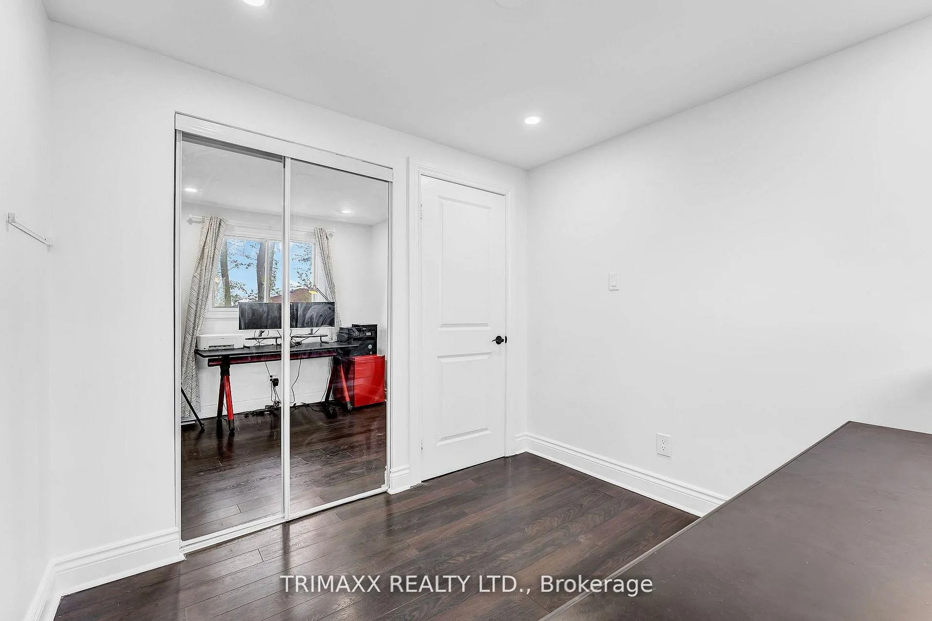 Photo 26 of 103 Robin Court, Barrie, Cundles East — HOMEH