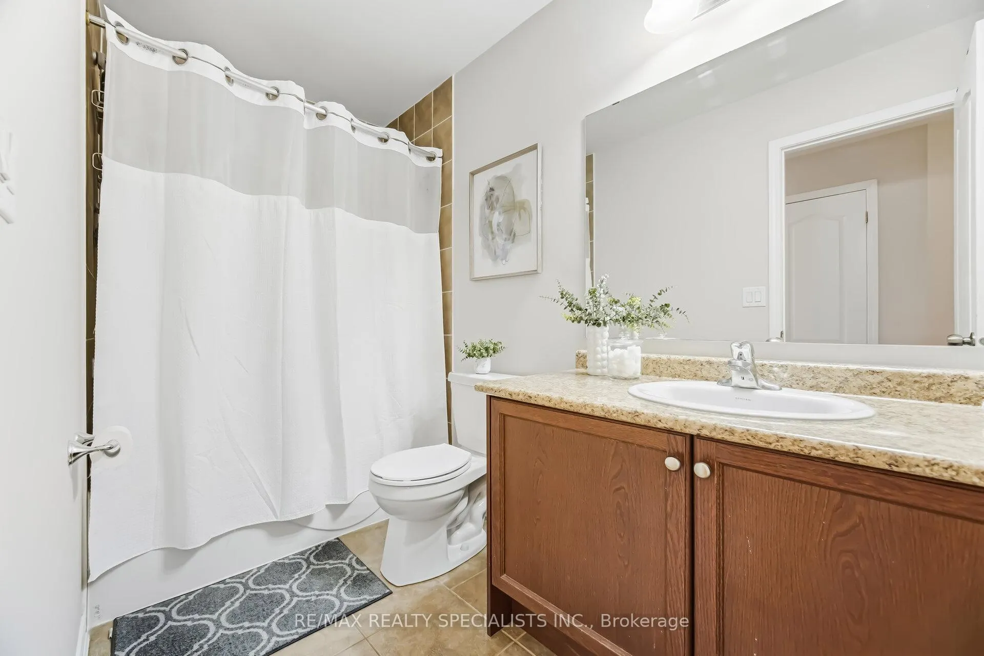 Photo 17 of 33 Birchfield Crescent, Caledon, Rural Caledon — HOMEH