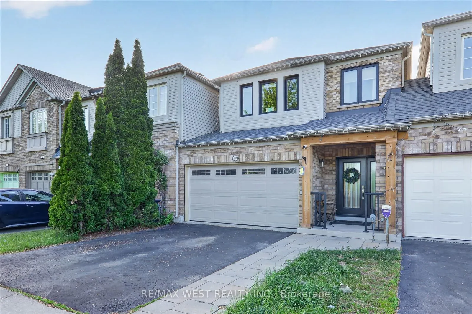 Photo 4 of 138 Gristone Crescent, Scarborough, Rouge — HOMEH