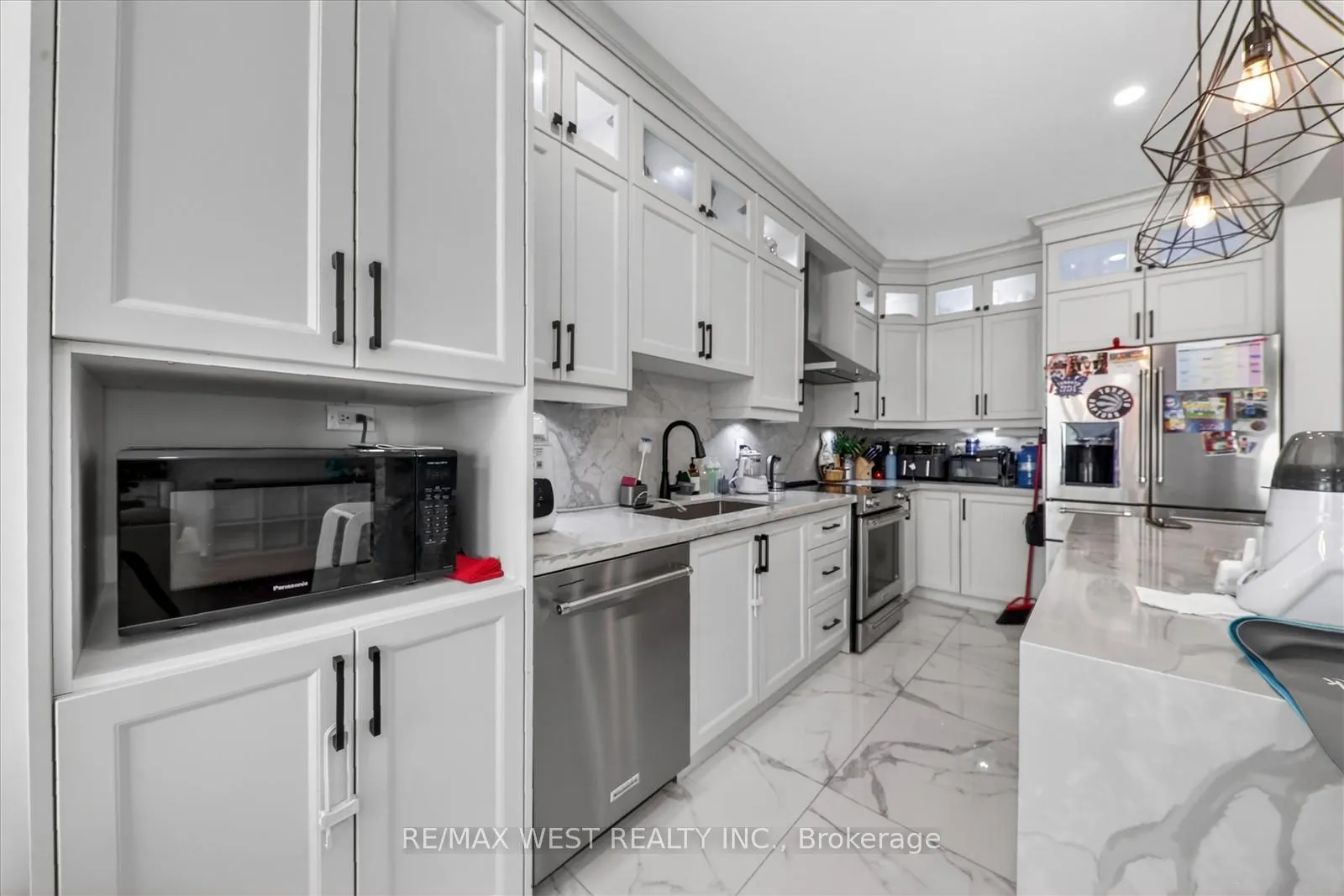 Photo 17 of 138 Gristone Crescent, Scarborough, Rouge — HOMEH