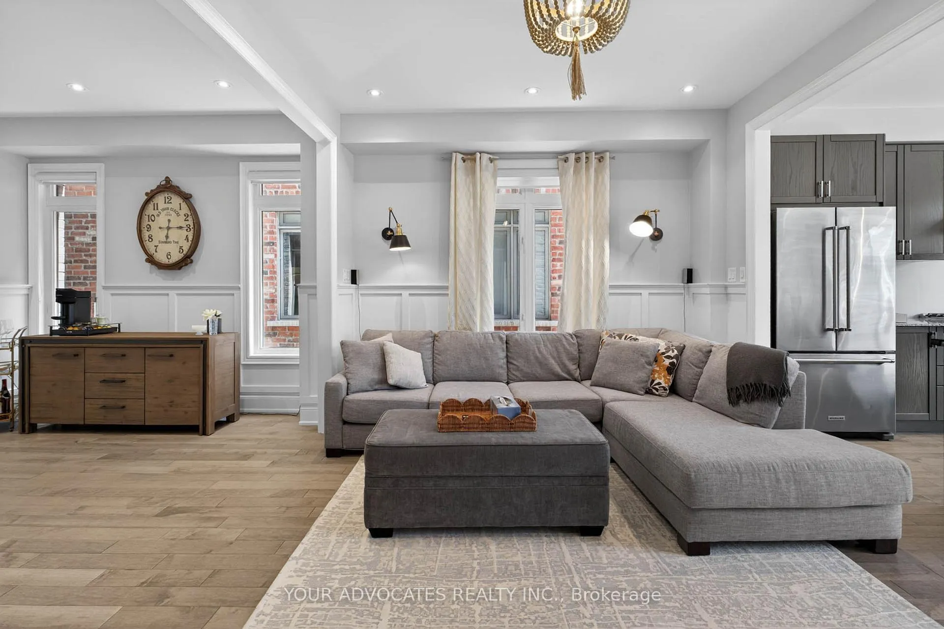 Photo 8 of 242 Cranbrook Crescent, Vaughan, Kleinburg — HOMEH