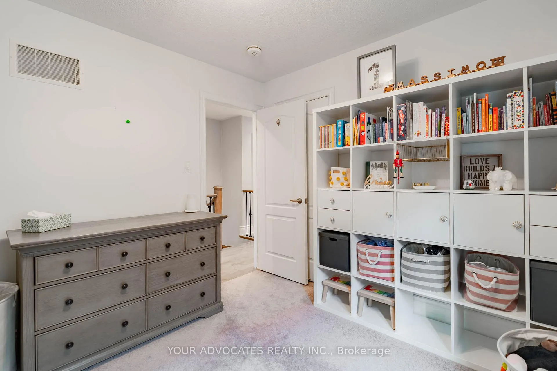 Photo 20 of 242 Cranbrook Crescent, Vaughan, Kleinburg — HOMEH