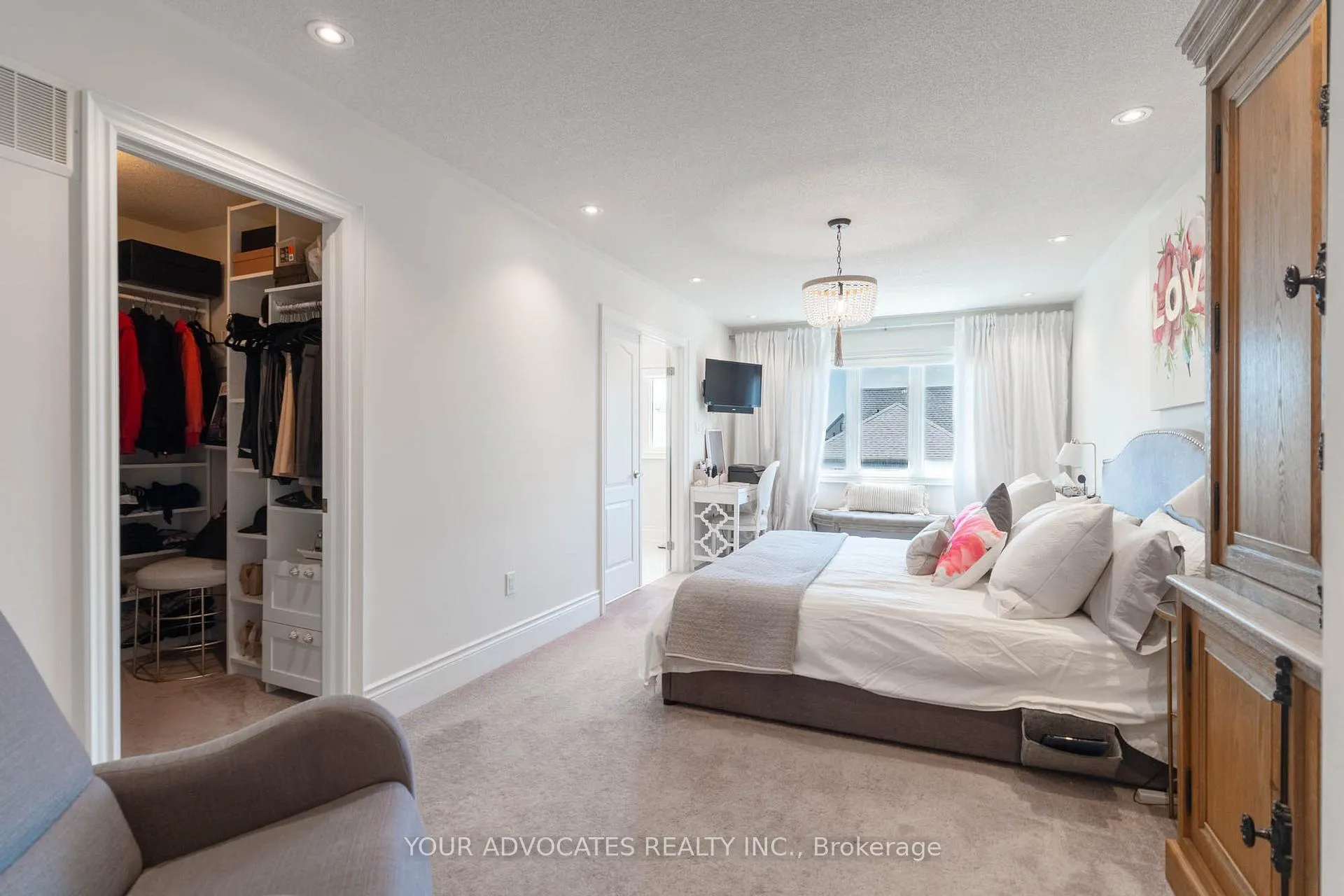 Photo 21 of 242 Cranbrook Crescent, Vaughan, Kleinburg — HOMEH