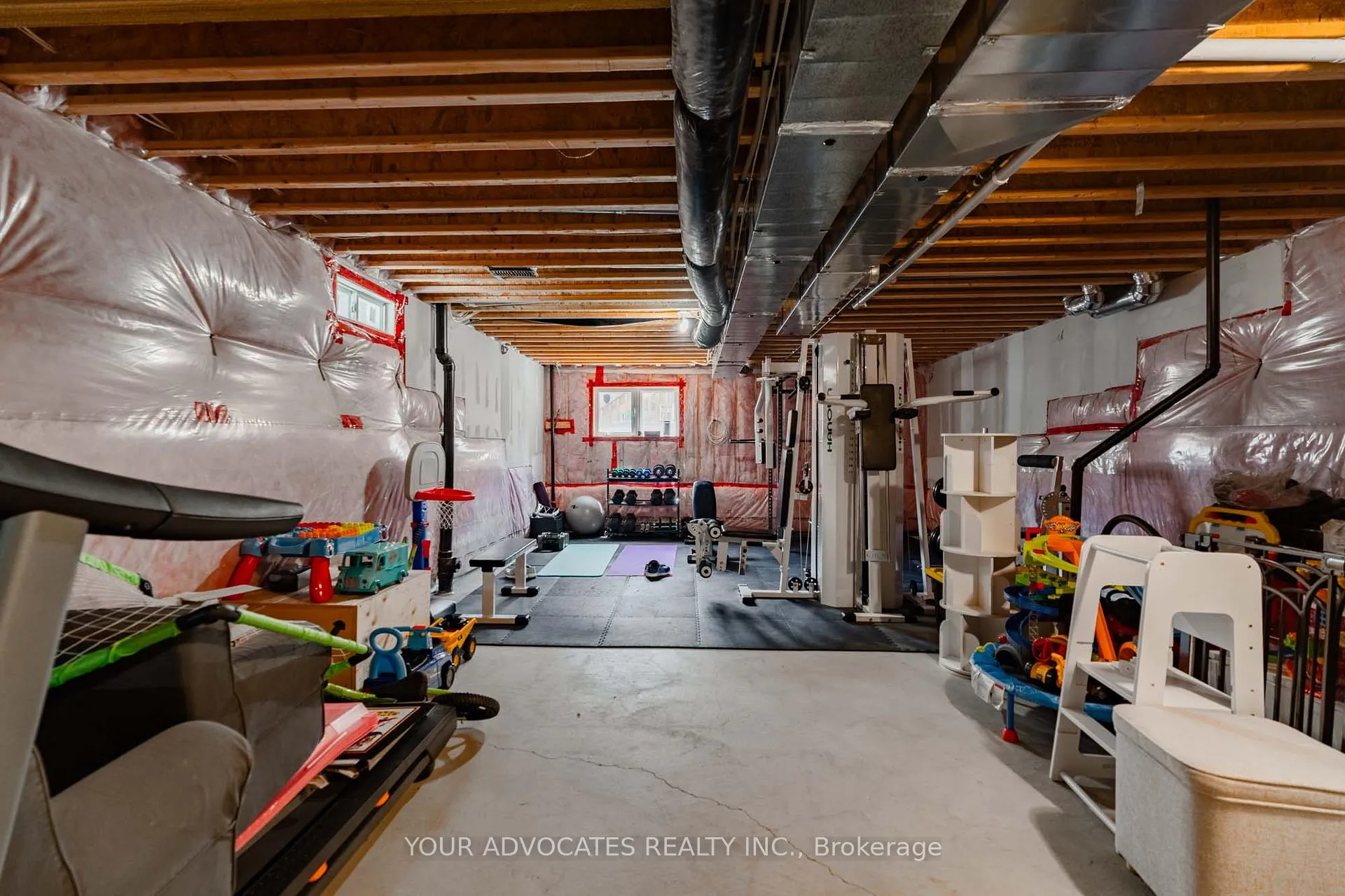 Photo 24 of 242 Cranbrook Crescent, Vaughan, Kleinburg — HOMEH