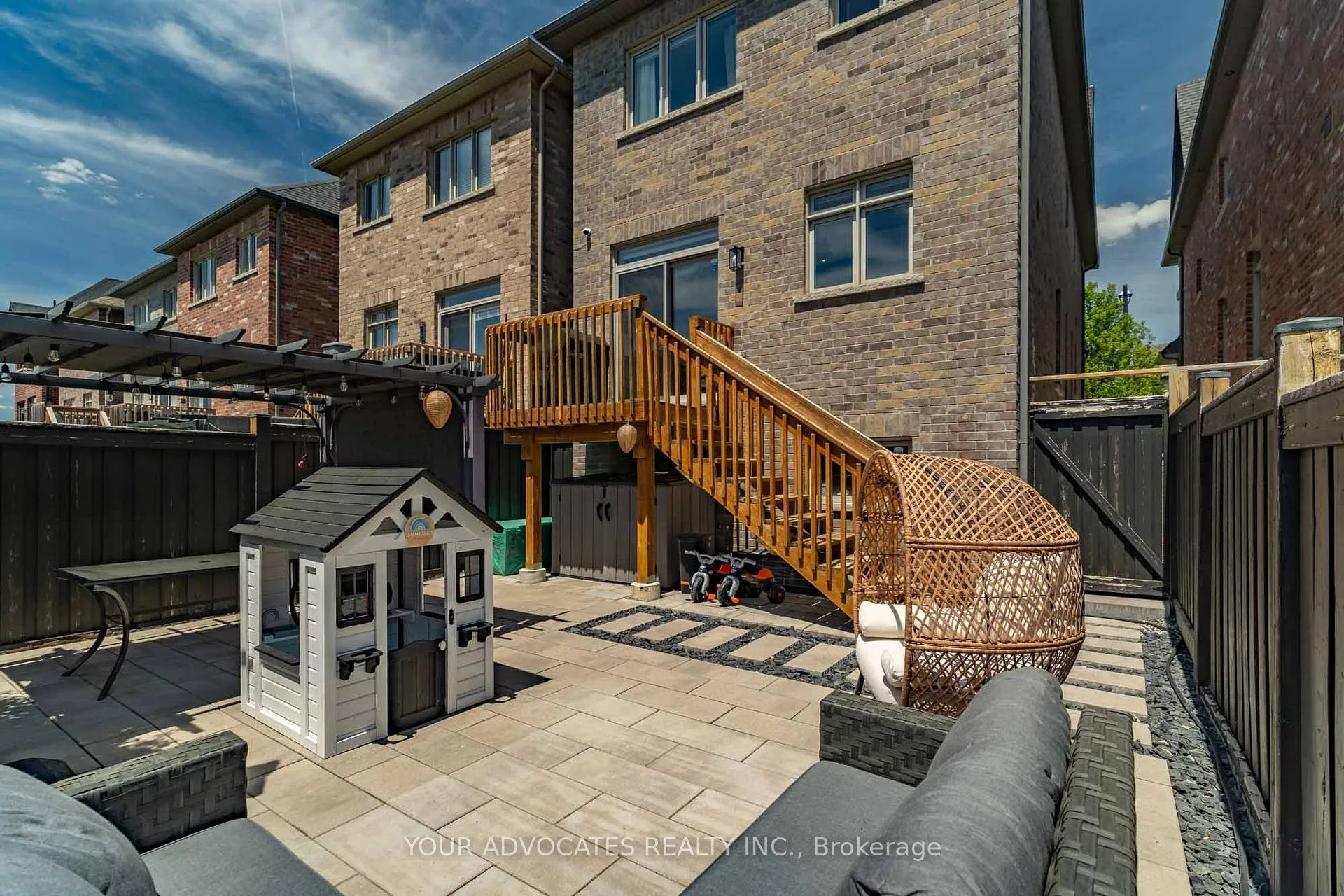 Photo 28 of 242 Cranbrook Crescent, Vaughan, Kleinburg — HOMEH