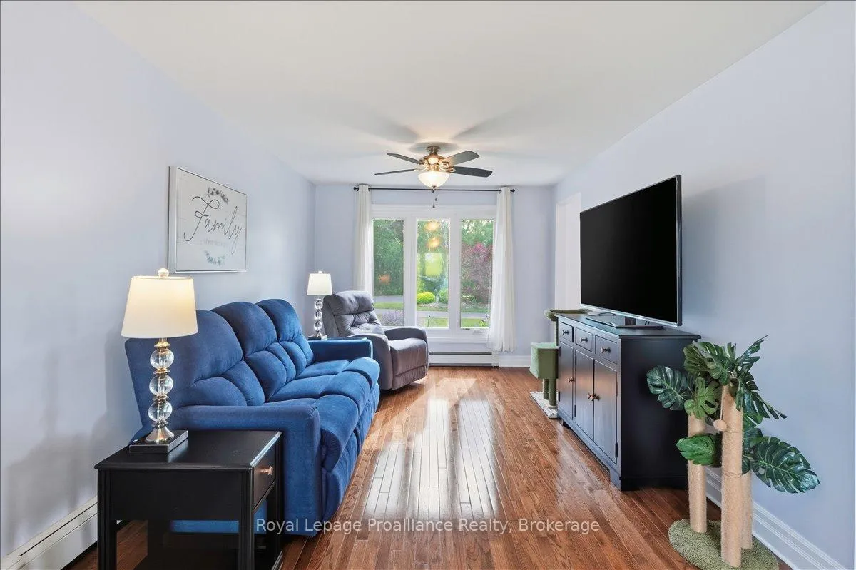 Photo 18 of 229 Henry Street, Stirling-Rawdon, Stirling Ward — HOMEH