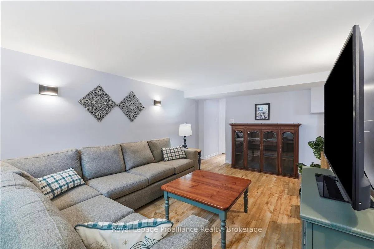 Photo 30 of 229 Henry Street, Stirling-Rawdon, Stirling Ward — HOMEH